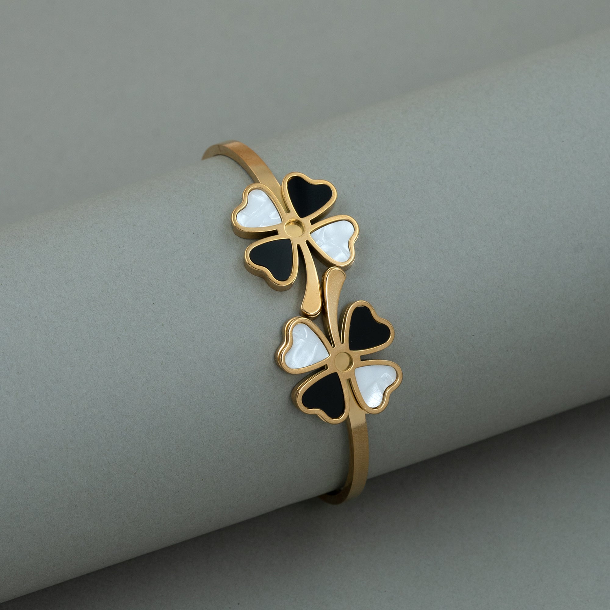 Artklim Enamel Flower Fusion Bangle Bracelet