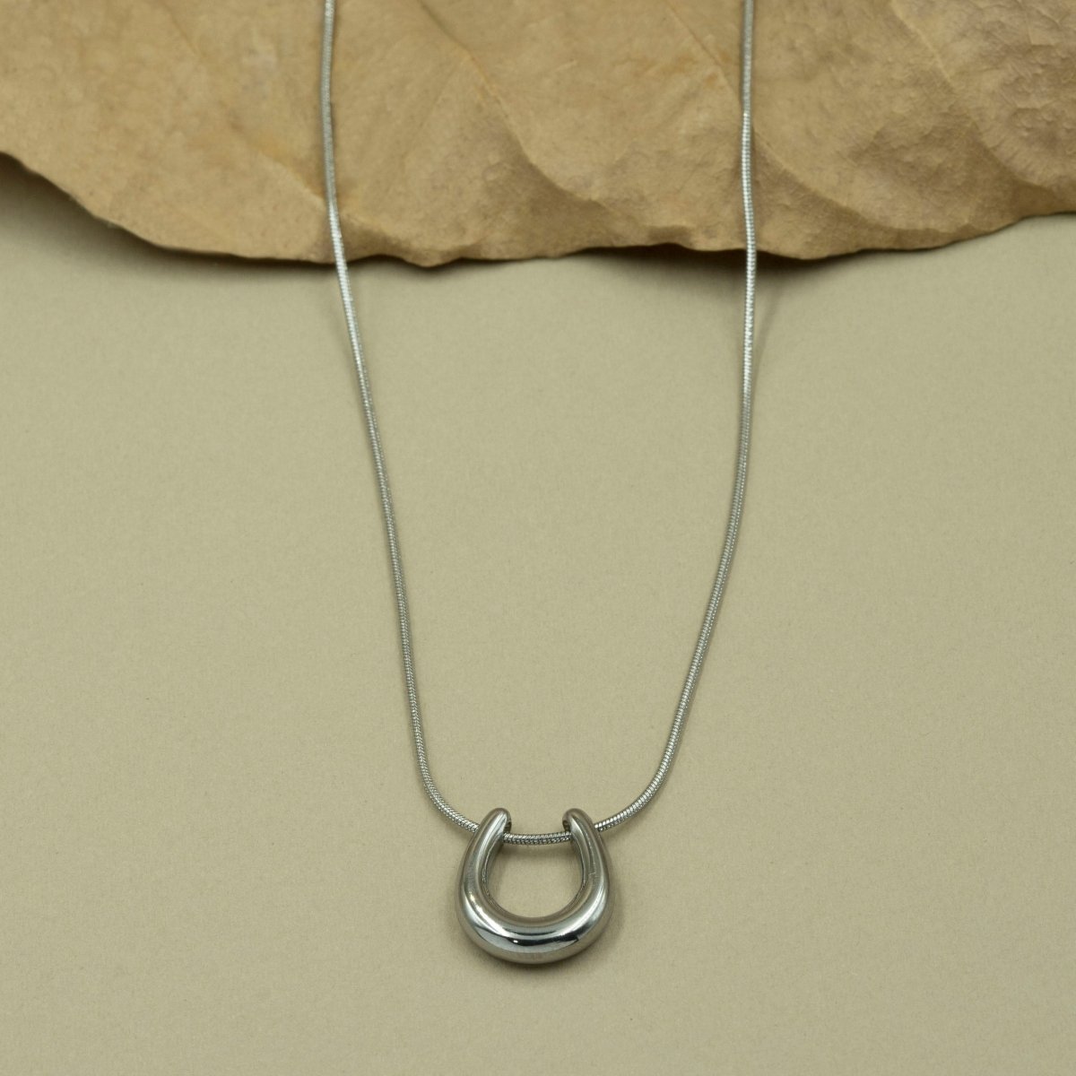 Artklim Silver Plated Horseshoe Pendant Necklace