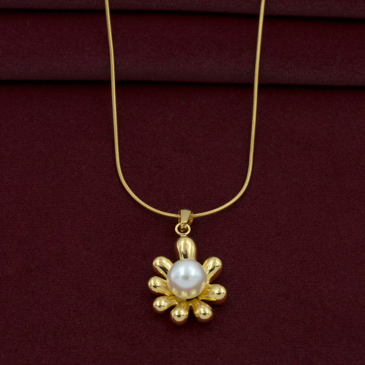 Artklim Gold Plated Floral Pearl Pendant Necklace