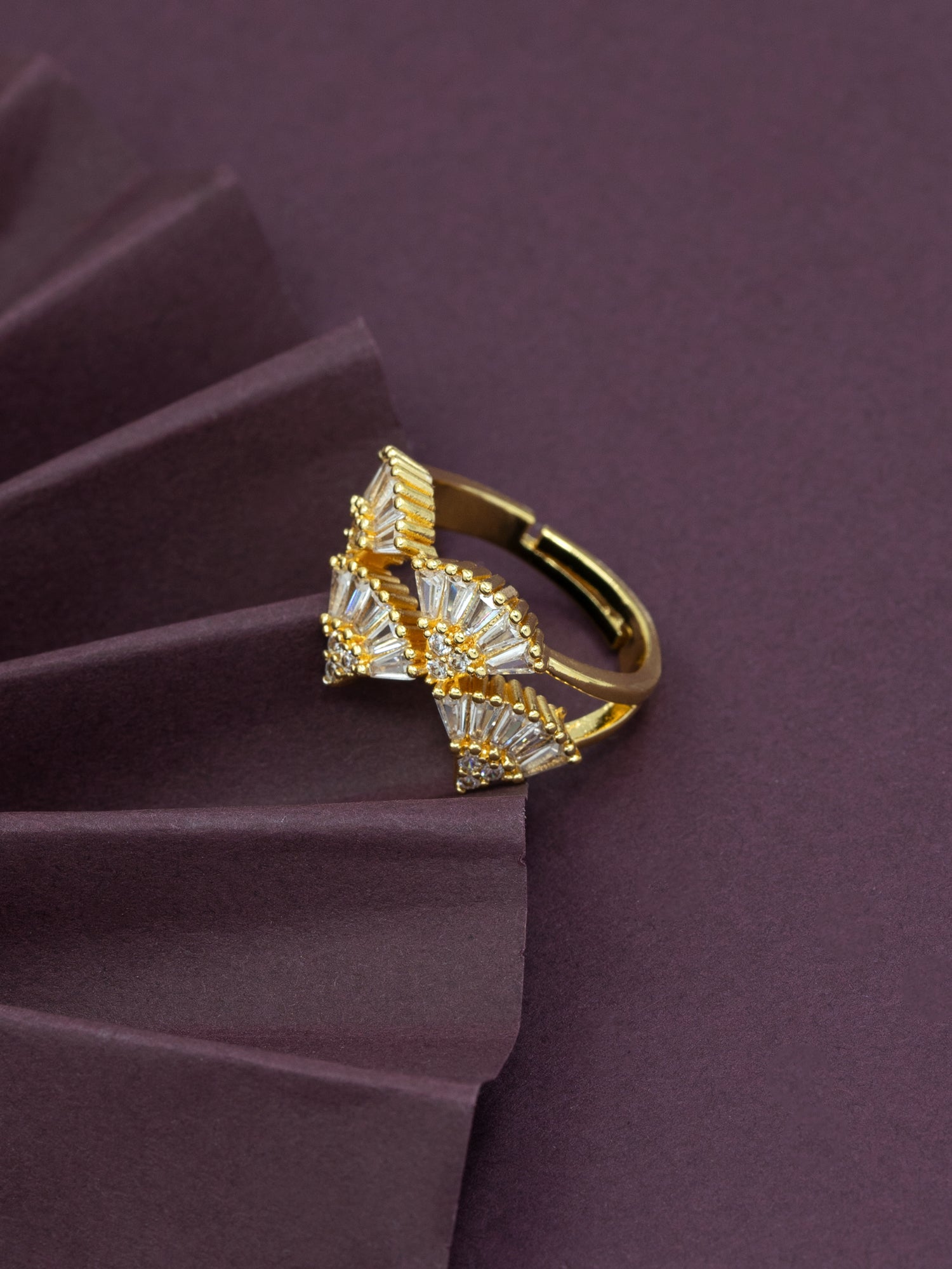 Artklim Gold-Plated Tri-Fan Cluster Anti-Tarnish Ring