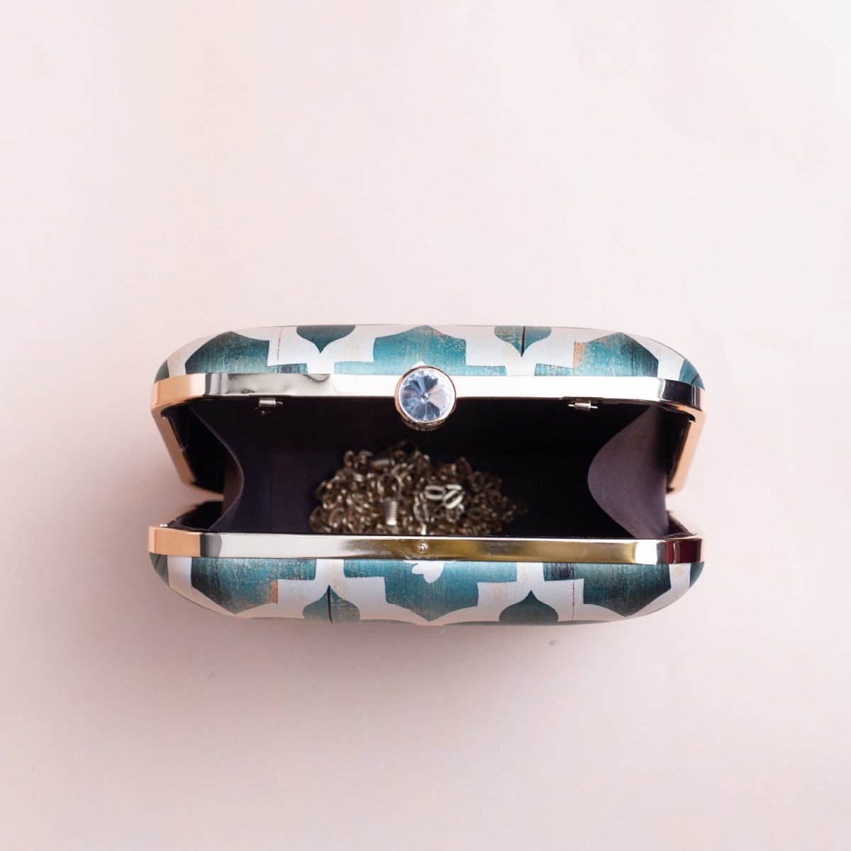 Artklim White Based Teal Leaf Pattern Printed Clutch