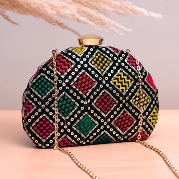 Artklim Black Based Multicolored Embroidery Clutch