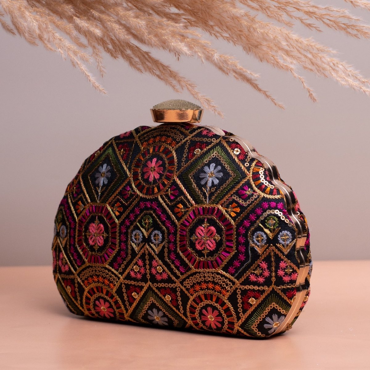 Artklim Black Based Pink Threadwork Embroidery Clutch