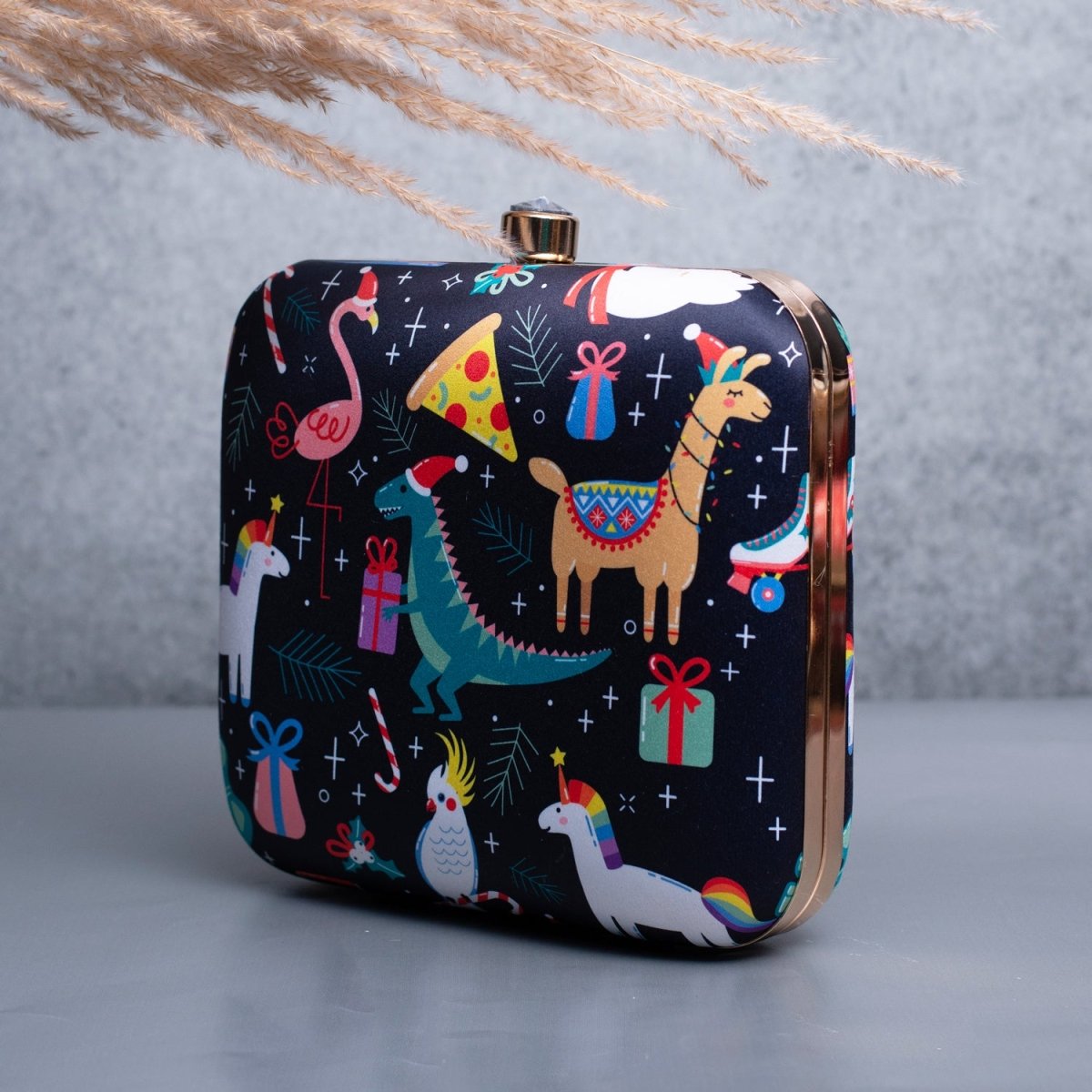 Artklim Black Based Christmas Theme Printed Clutch