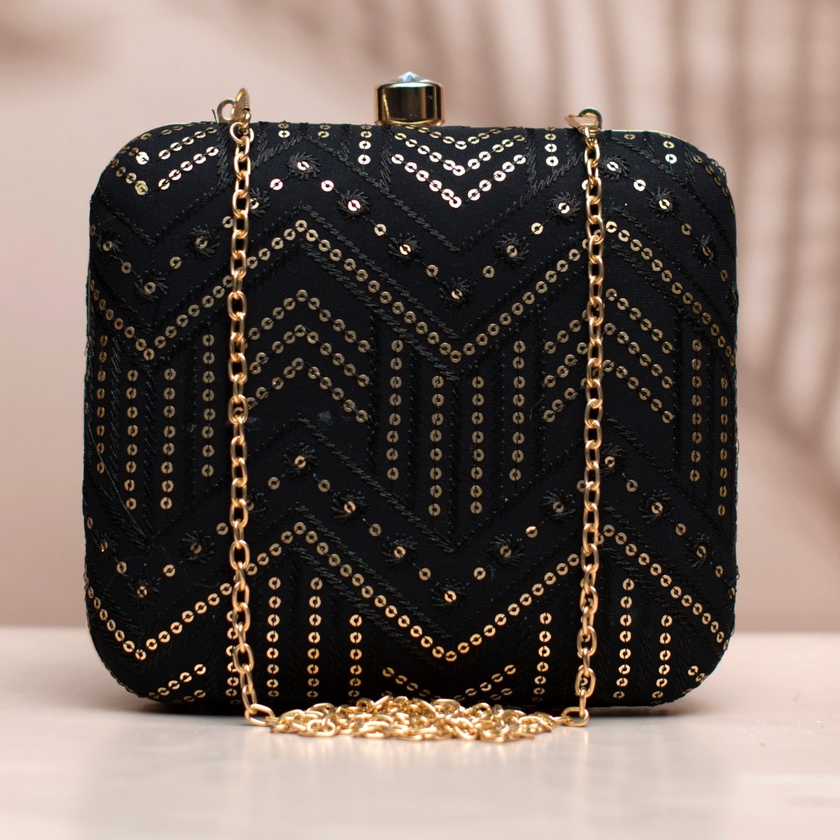 Black Zigzag Sequins Embroidery Clutch