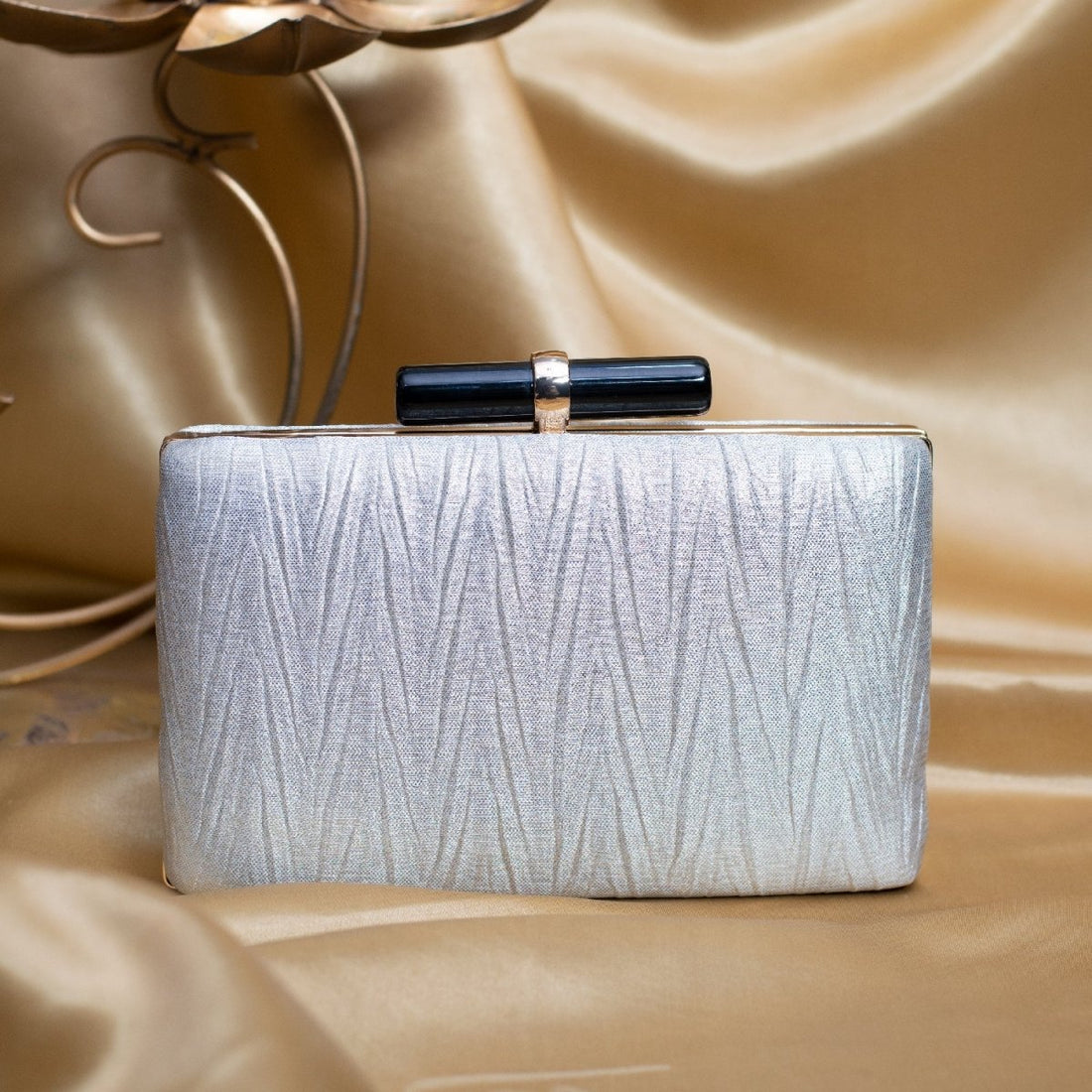 Artklim White Based Crushed Satin Fabric Clutch