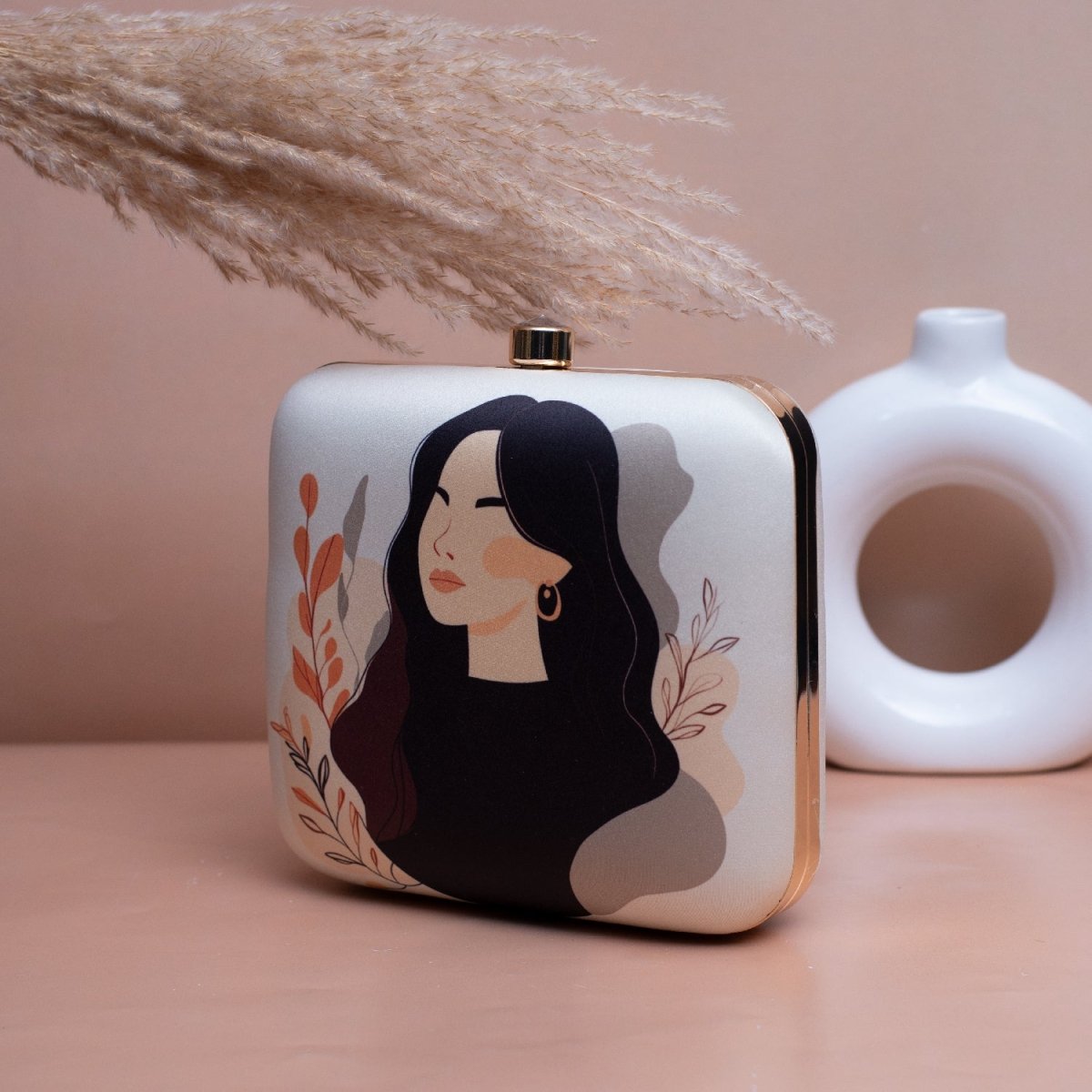 Artklim White Based Women Portrait Printed Clutch