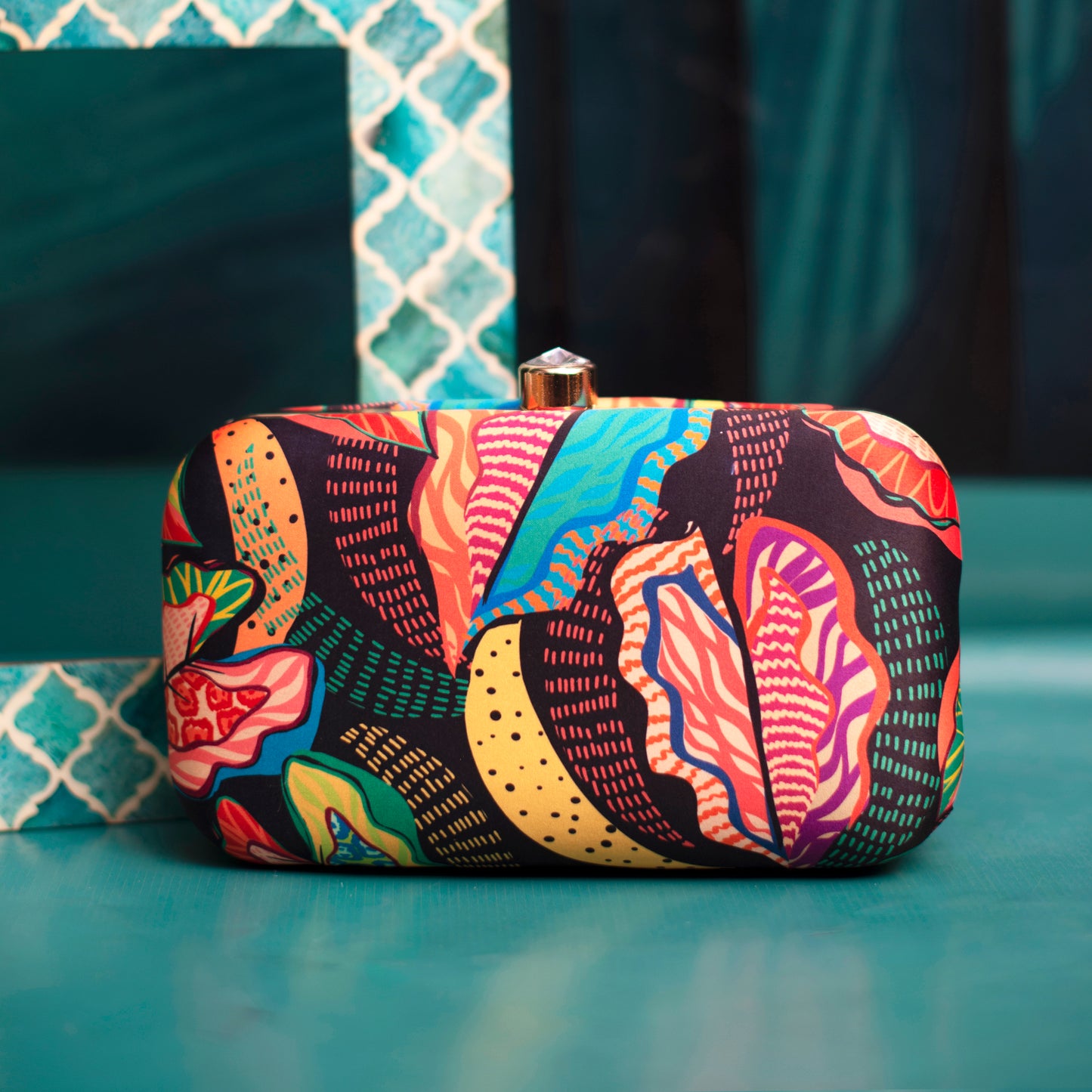 Artklim MultiColoured Printed Clutch