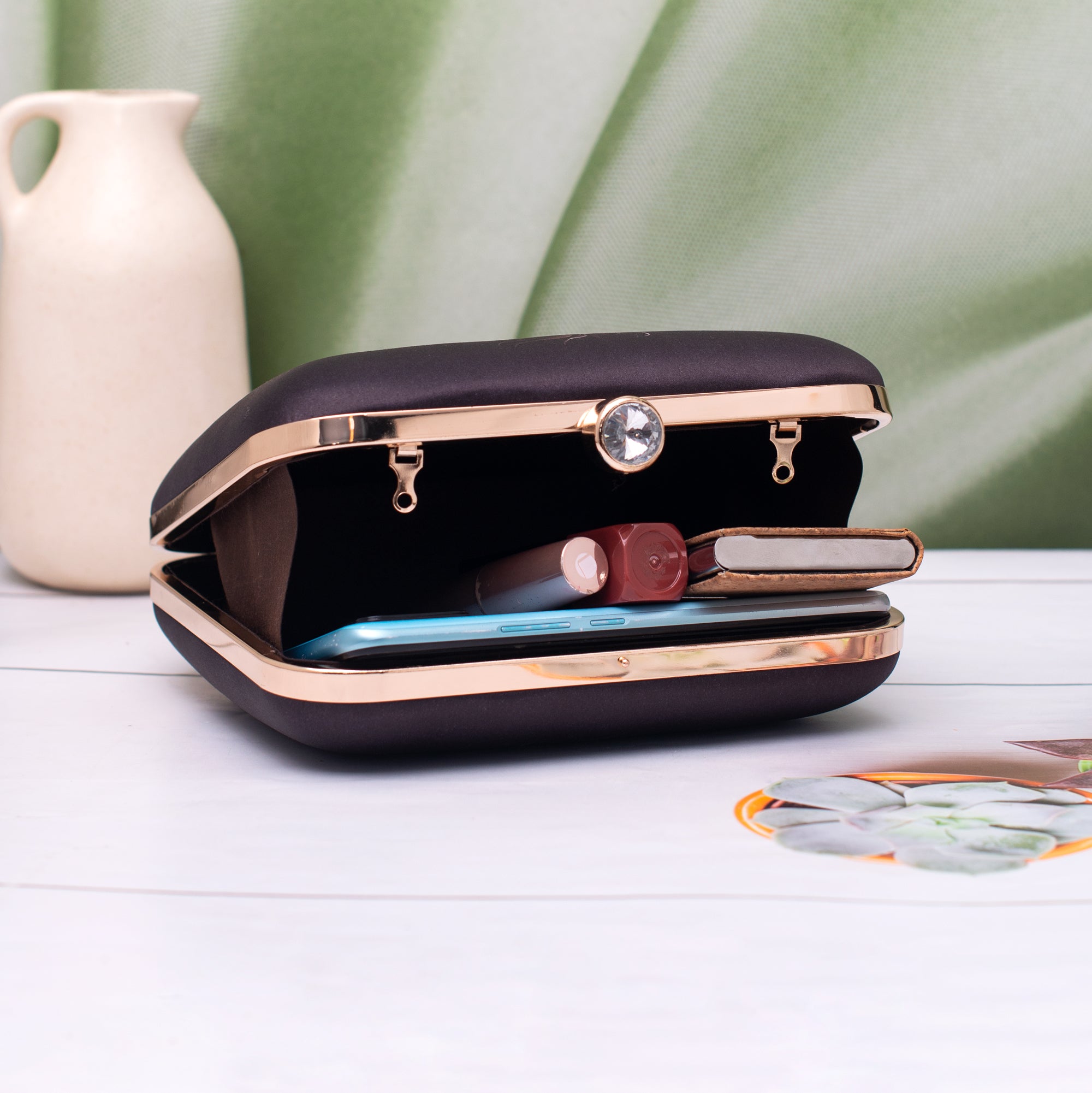 Artklim Majestic Lion Royale Printed Clutch