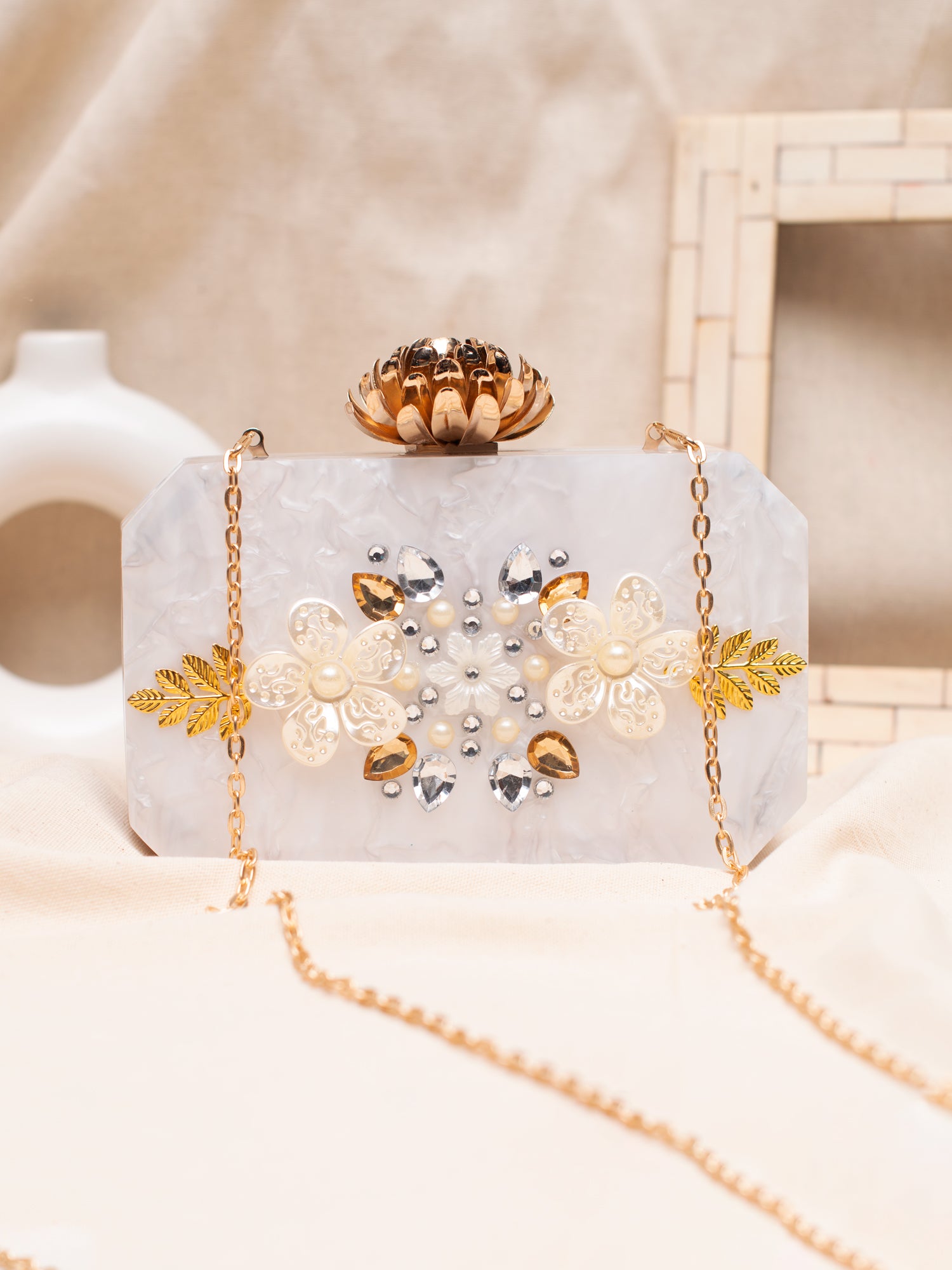 Artklim White Stone Acrylic Clutch