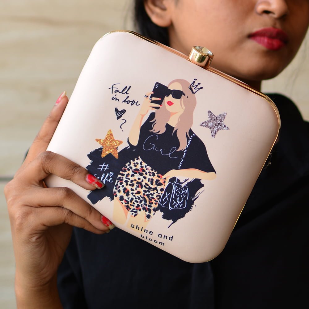 Artklim Glam Girl Printed Clutch