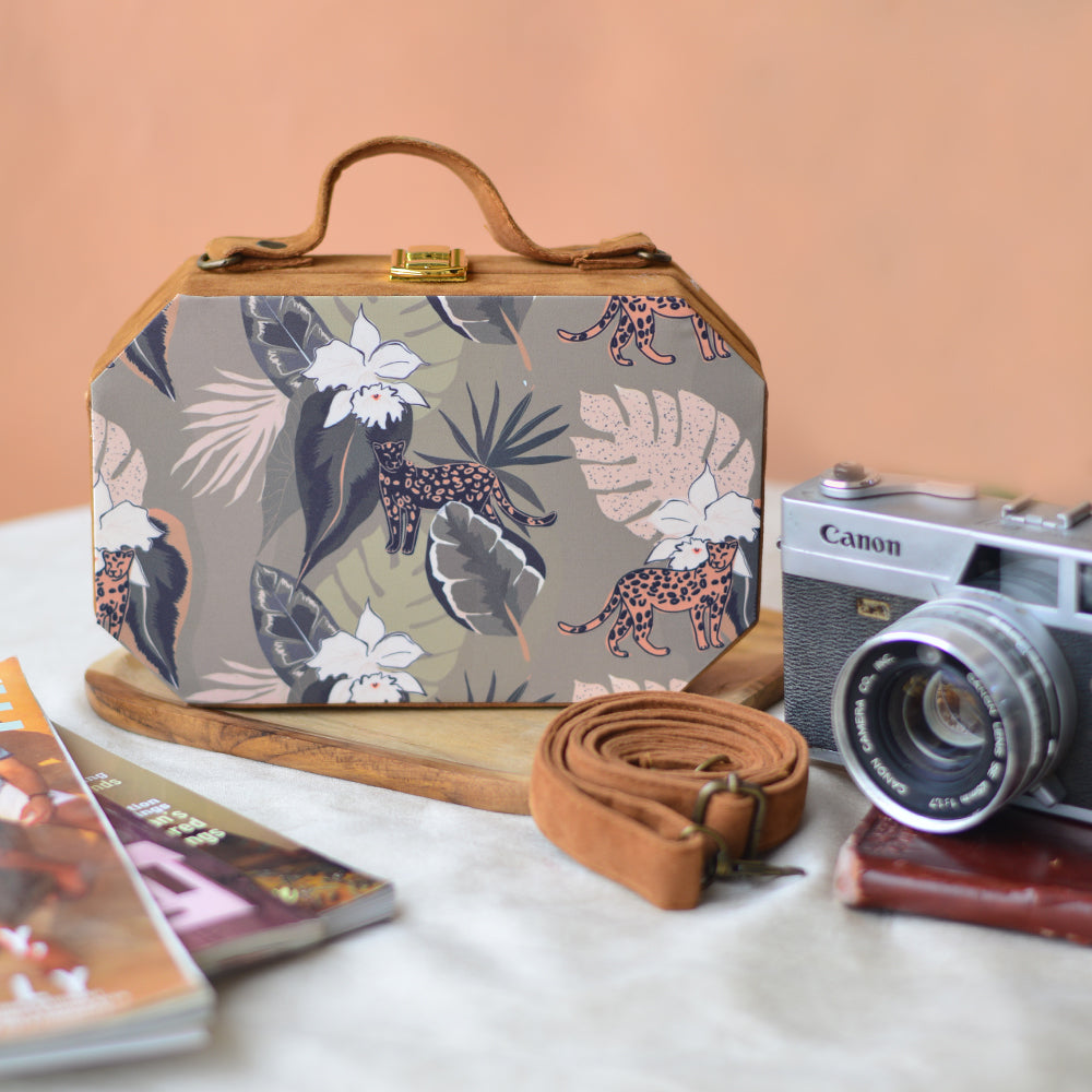 The Leopard Jungle Clutch