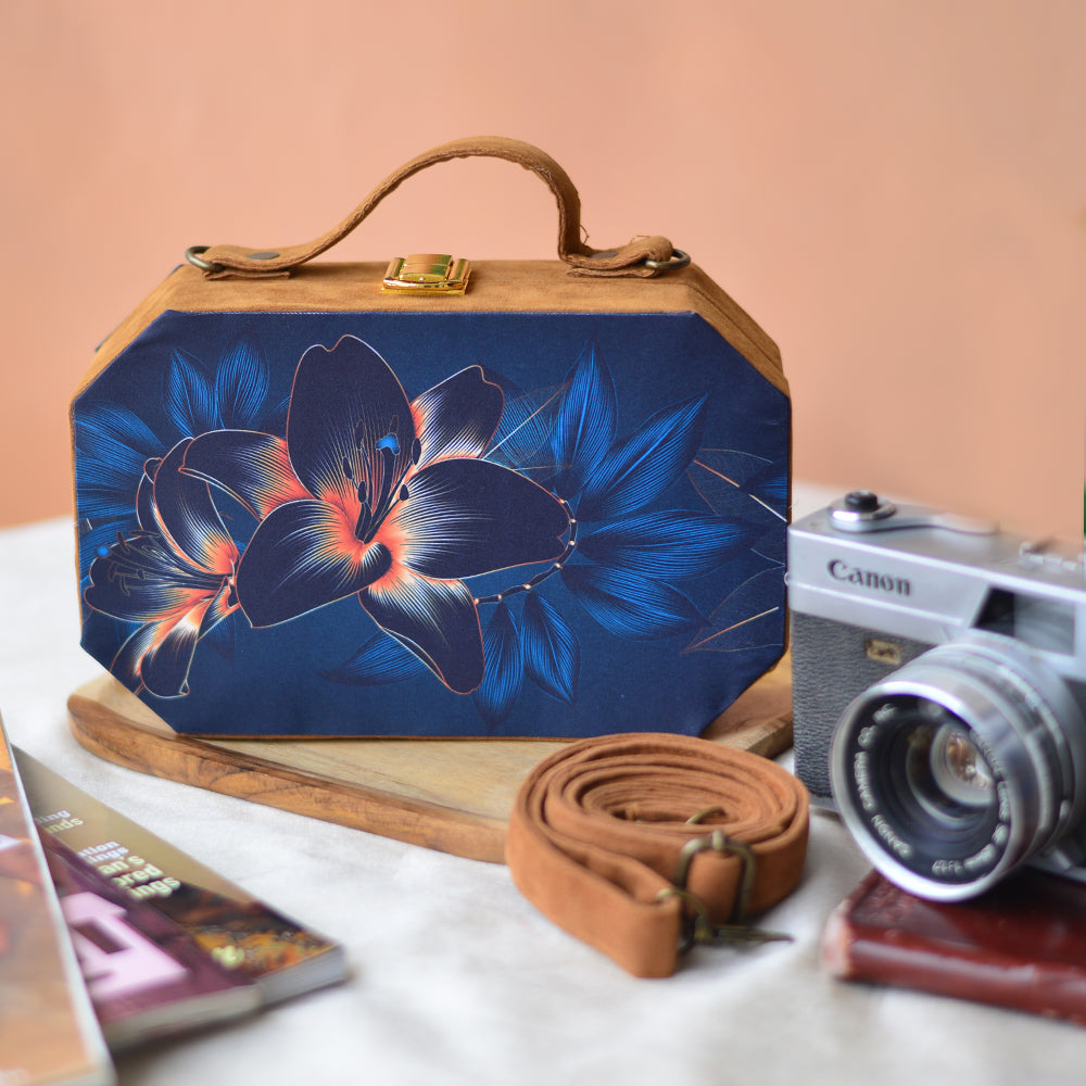 3D Flower Print Clutch