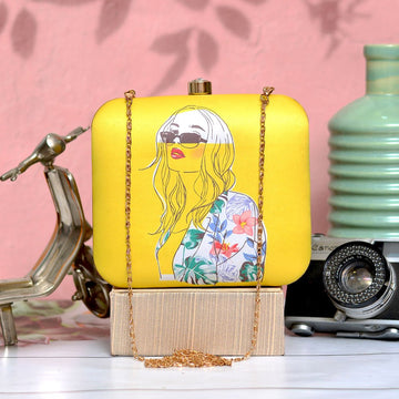 Goggle Women Printed Clutch