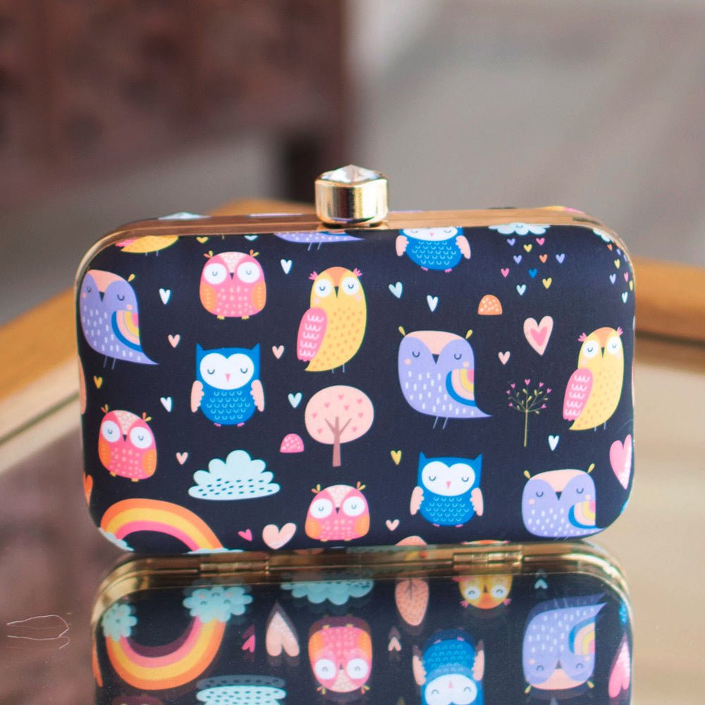 Mother Daughter Twinning Printed Clutch