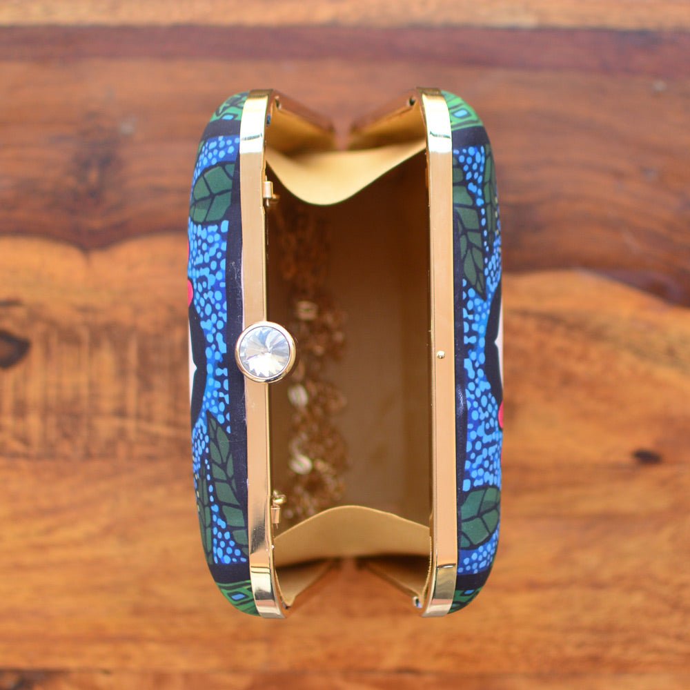 Mother Daughter Twinning Printed Clutch