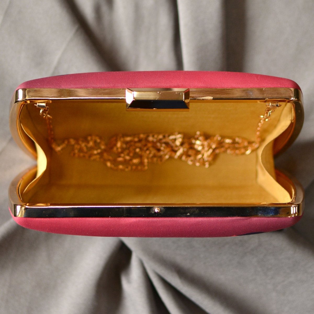 Artklim Maroon Durga Printed Clutch