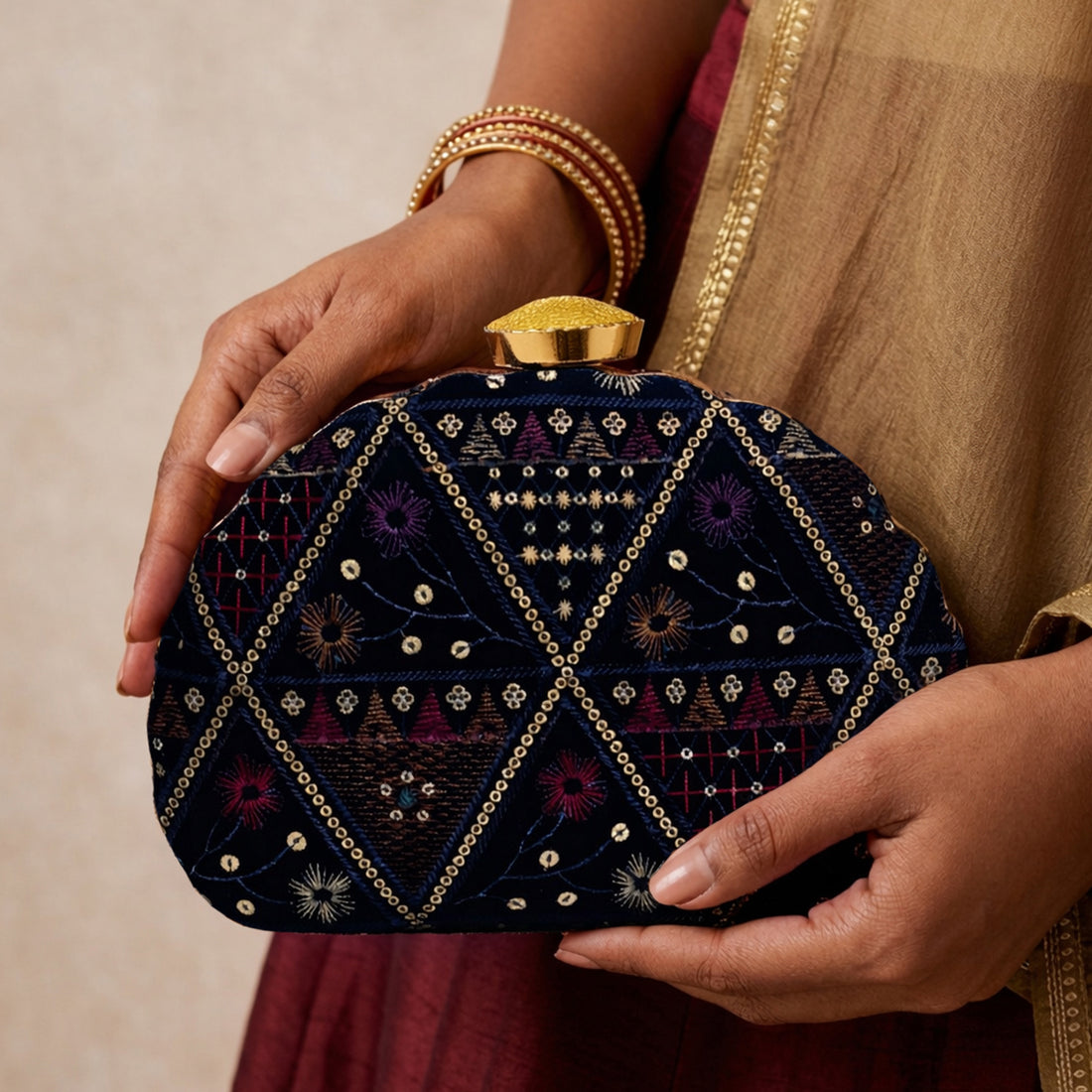 Artklim Black Geometric Embroidered Clutch