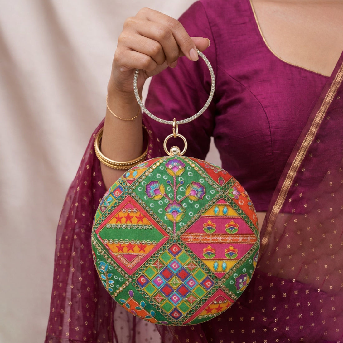 Artklim Green Ethnic Round Embroidered Clutch