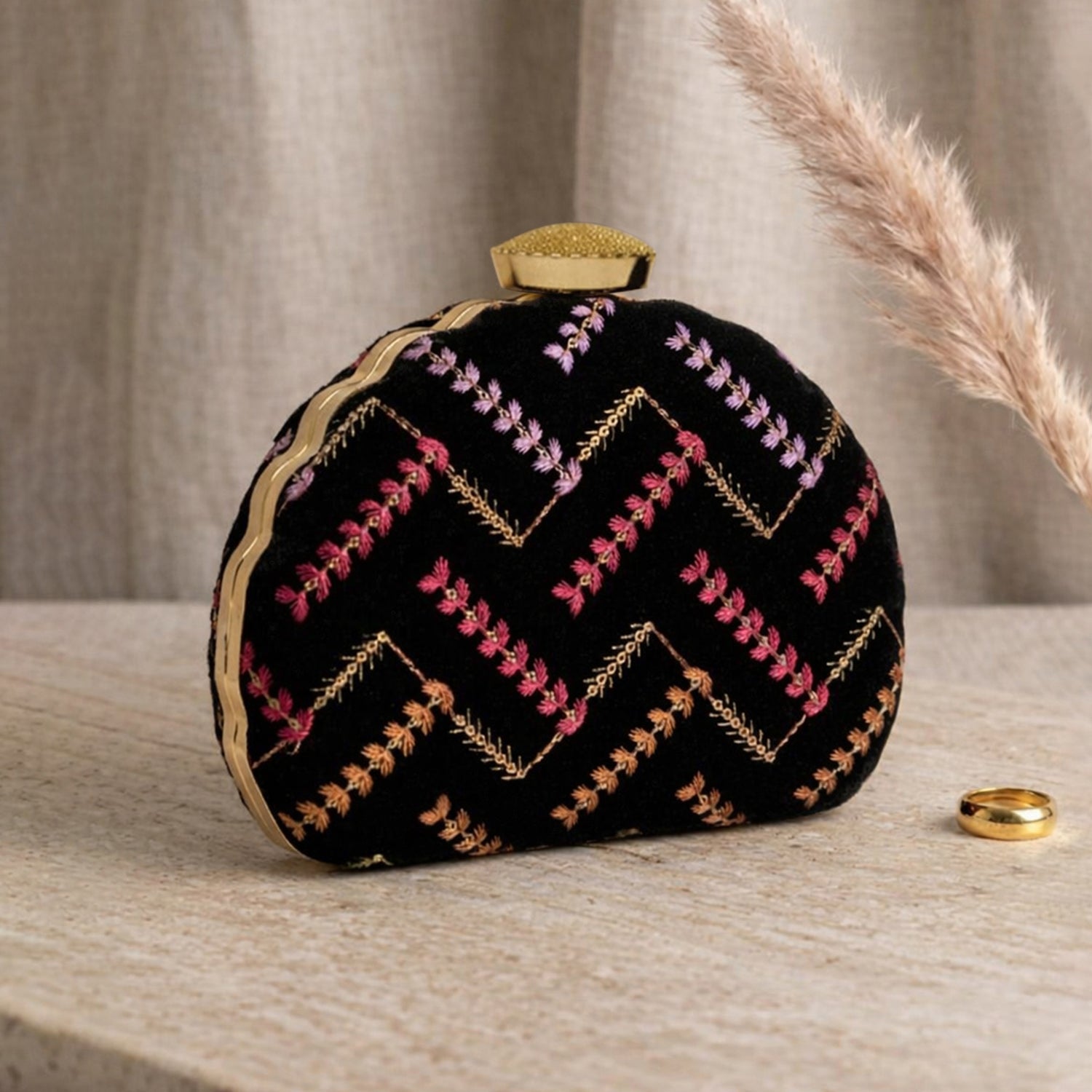 Artklim Black Zigzag Embroidered Clutch