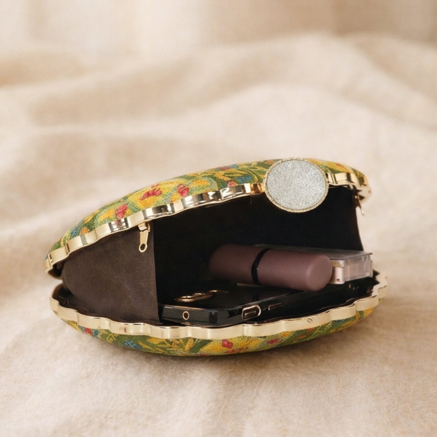 Artklim Elegant Dark Green Floral Ethnic Embroidered Clutch