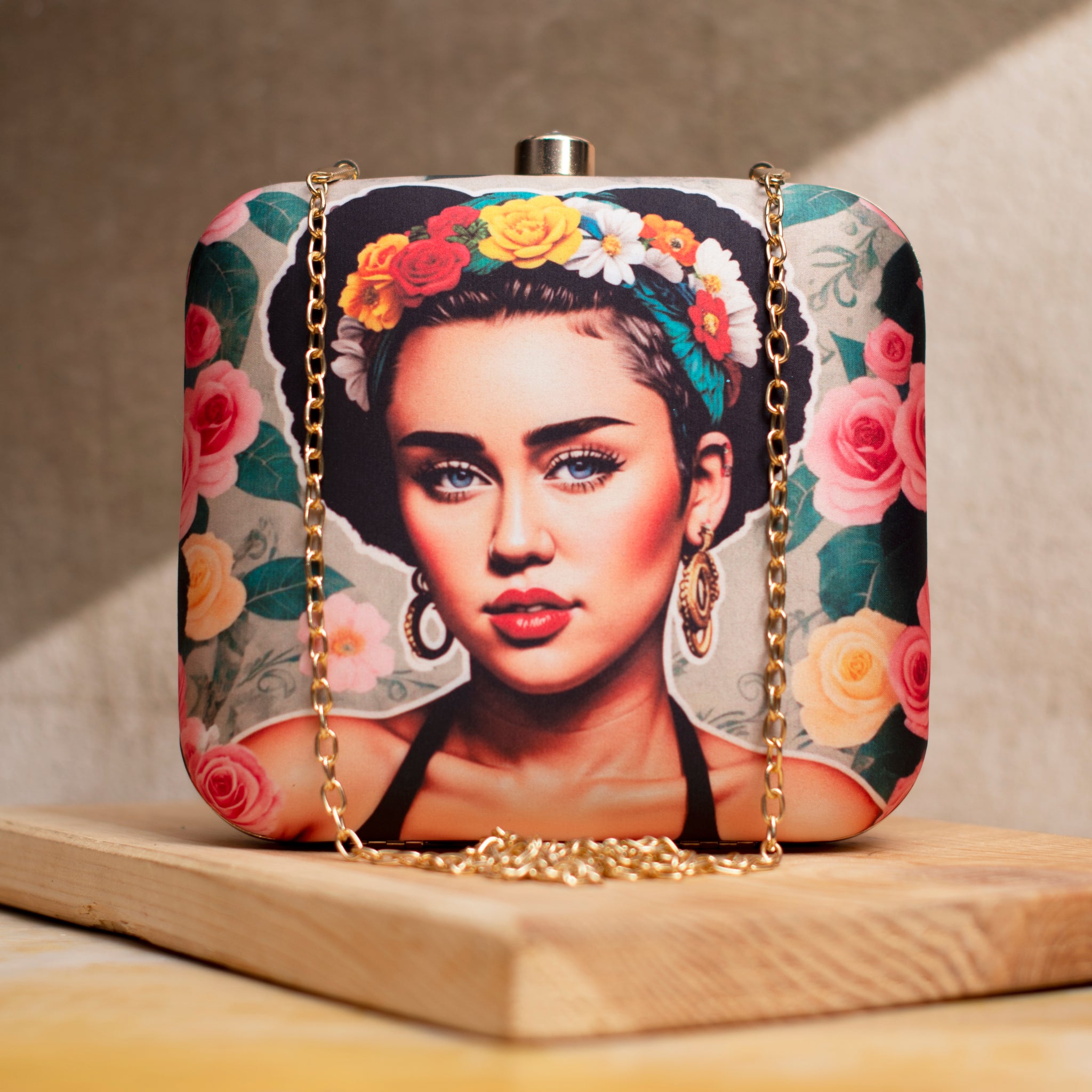 Artklim Miley Cyrus Printed Clutch