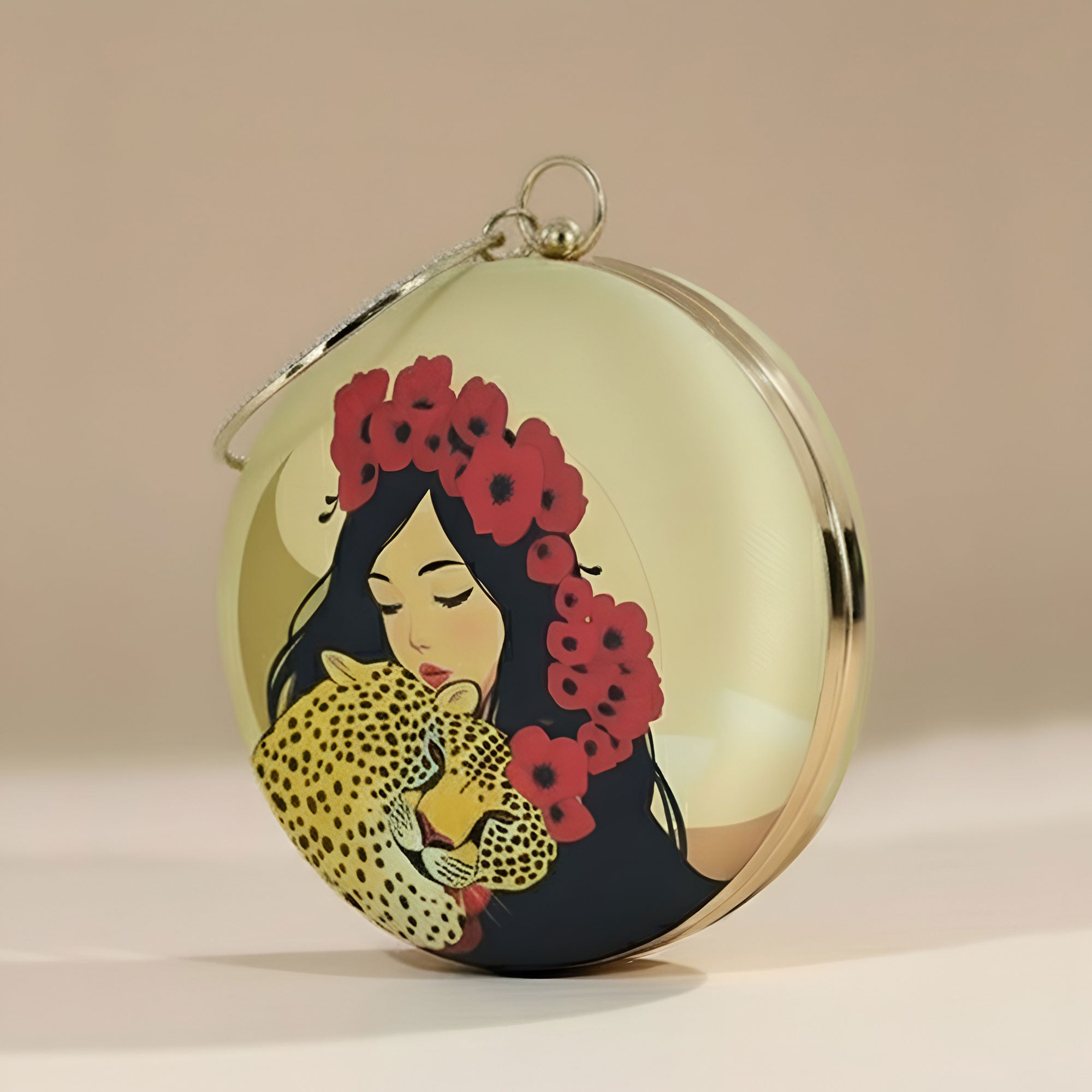 Artklim Wild Embrace Round Clutch