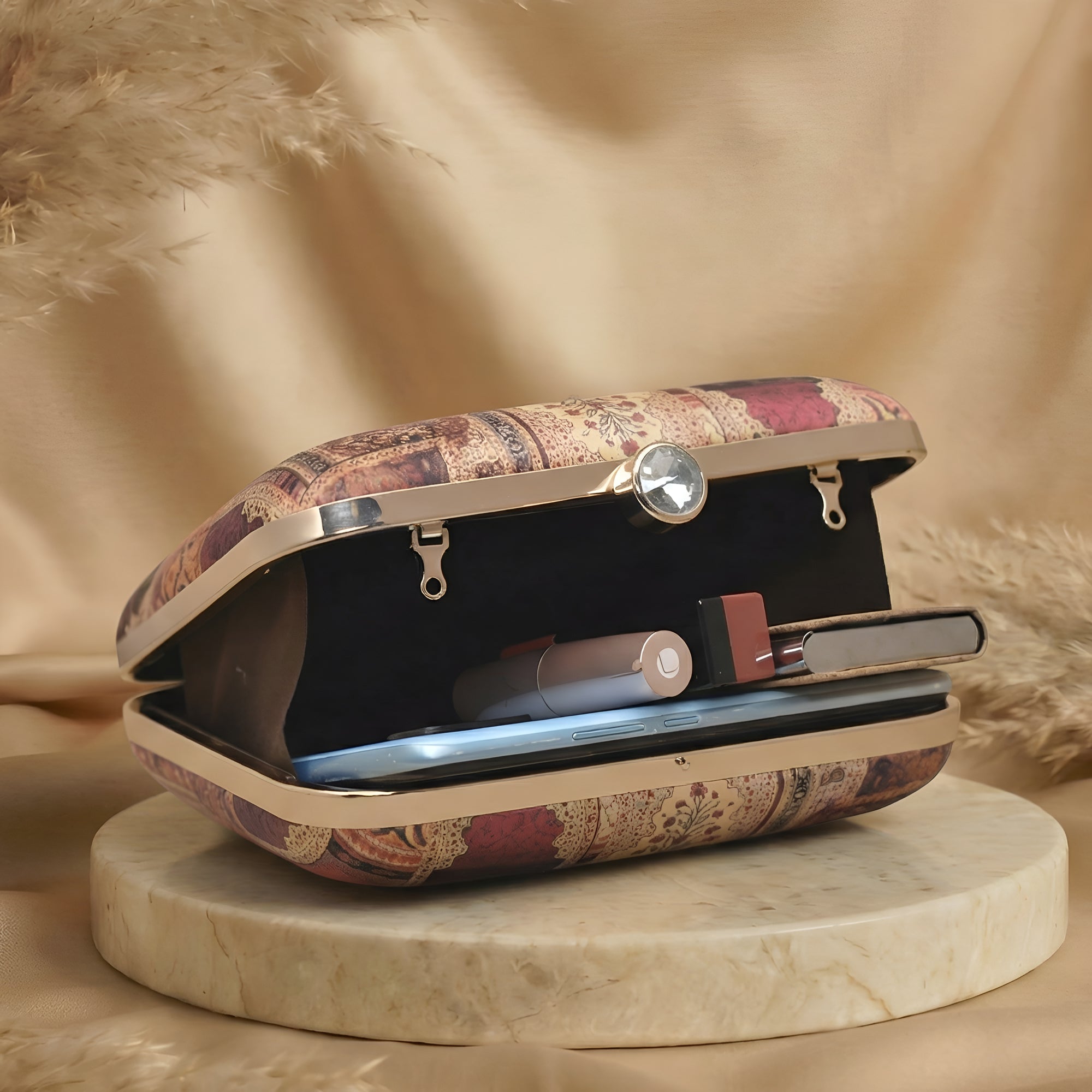 Artklim Mughal Style Doors Printed Clutch