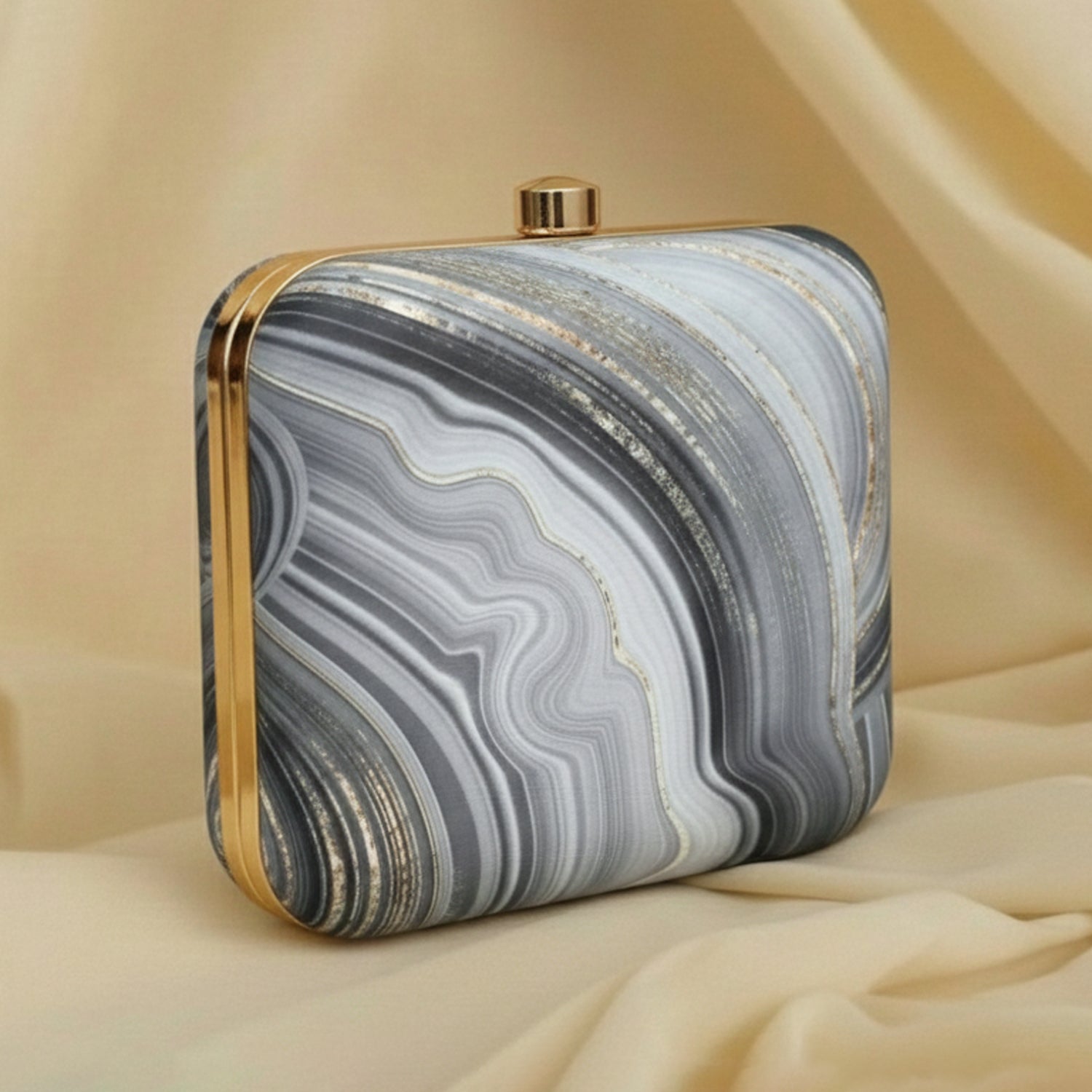 Artklim Black & White Printed Clutch