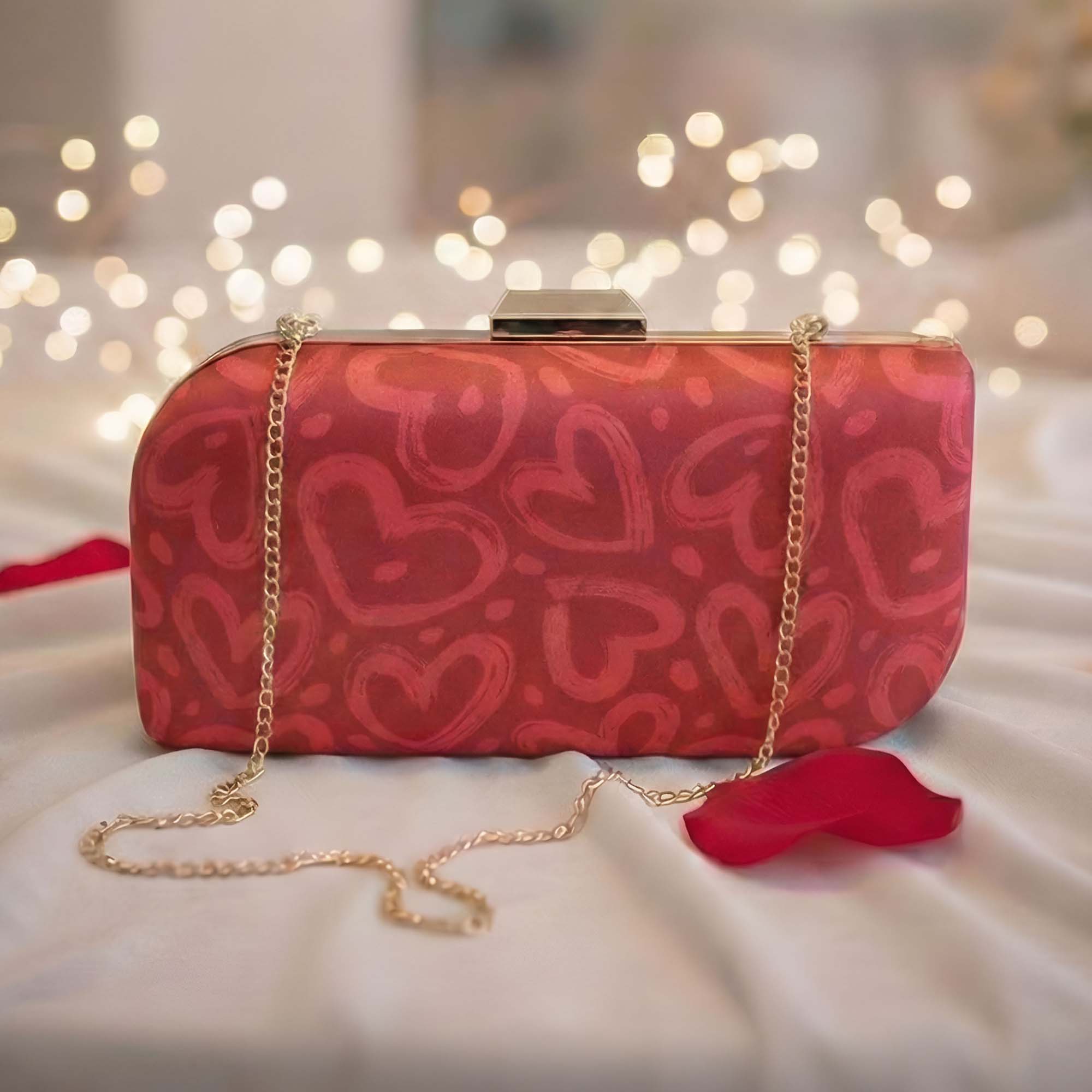 Artklim Valentine Heart Printed Clutch