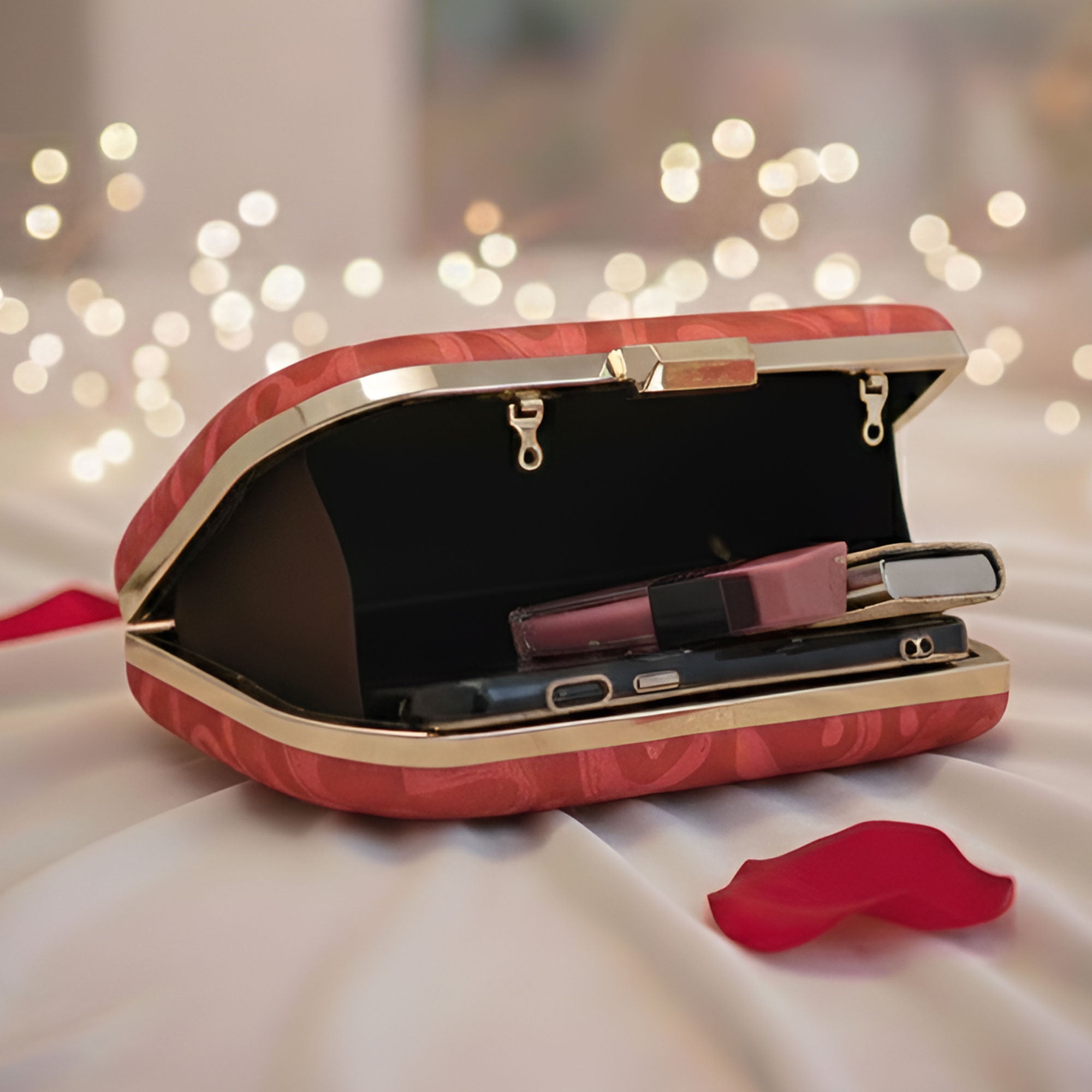 Artklim Valentine Heart Printed Clutch