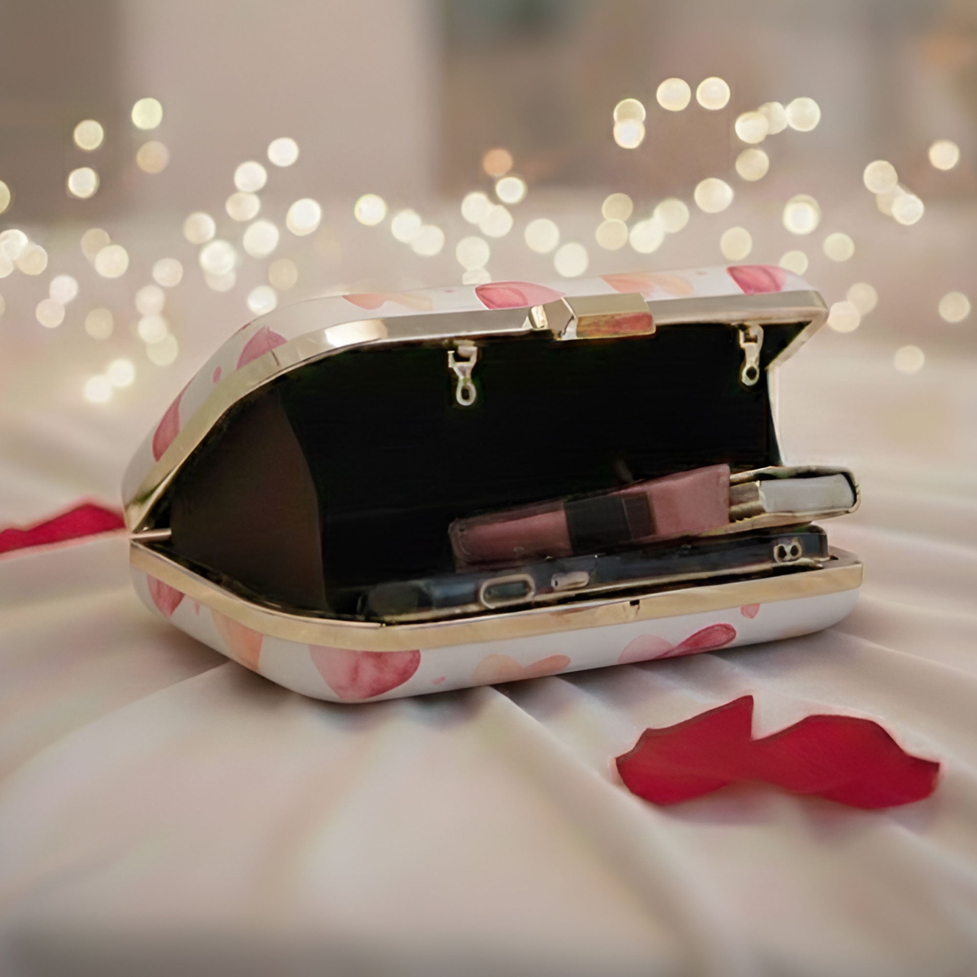 Artklim Elegant White Heart Pattern Printed Clutch