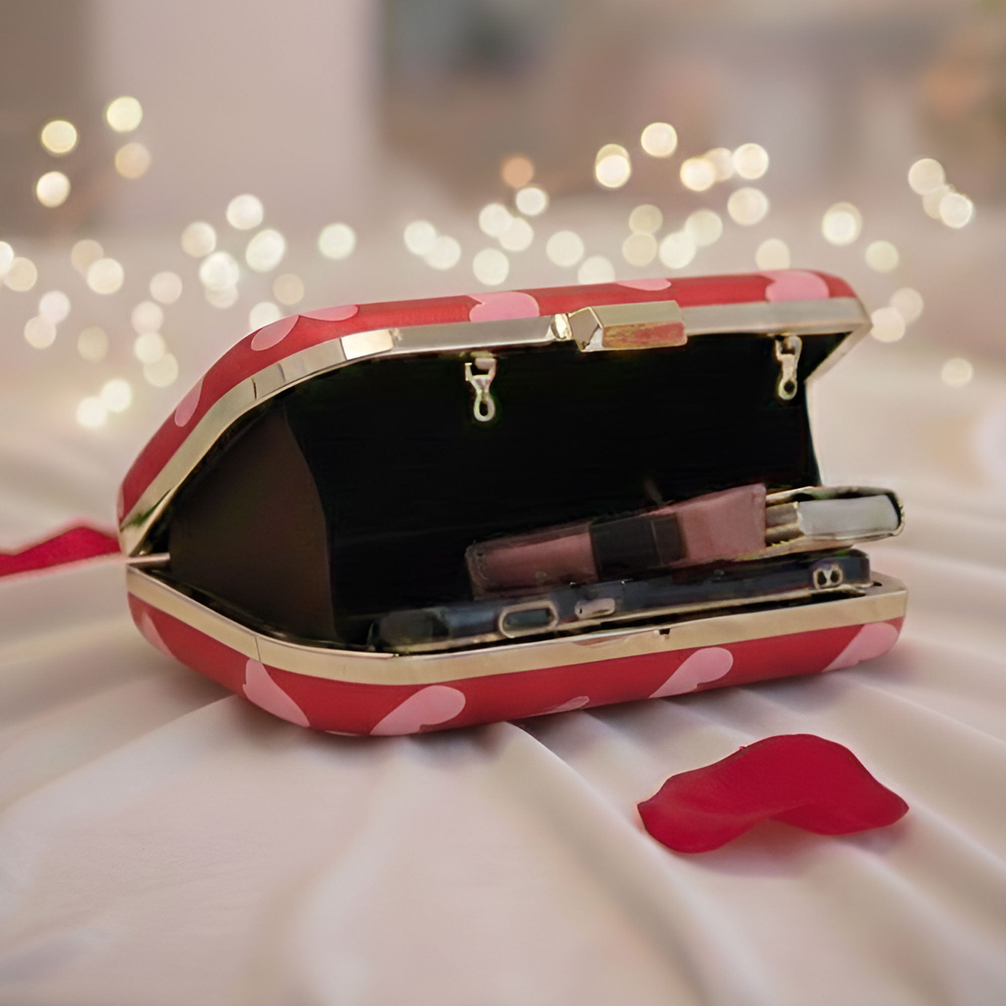 Artklim Cute Heart Print Red Printed Clutch
