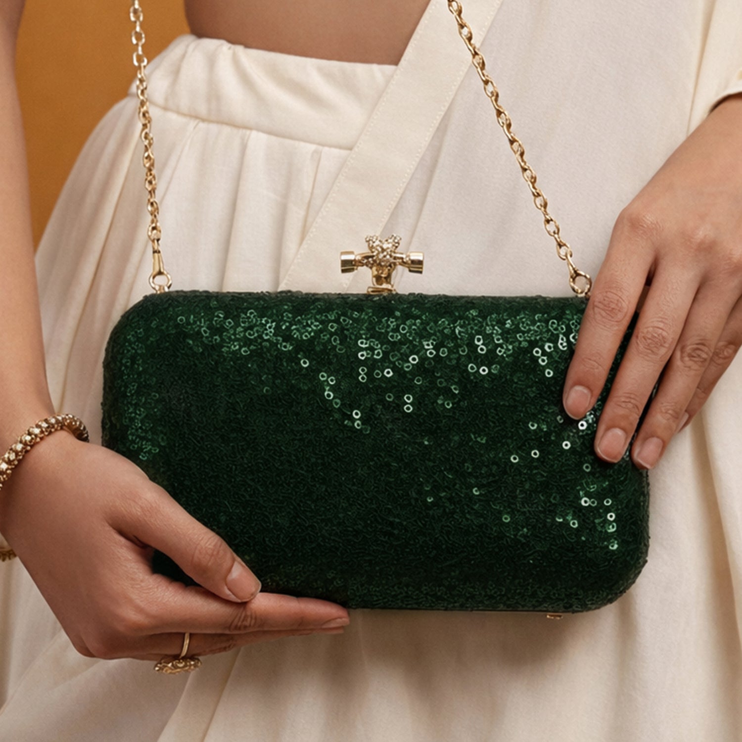 Artklim Green Sequins Party Clutch