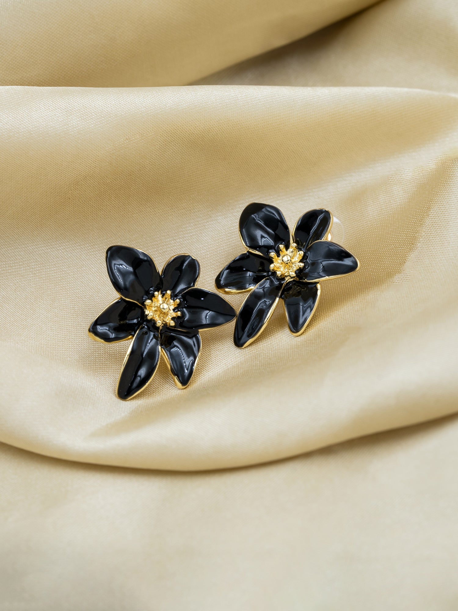Artklim Black Daisy Anti Tarnish Earrings