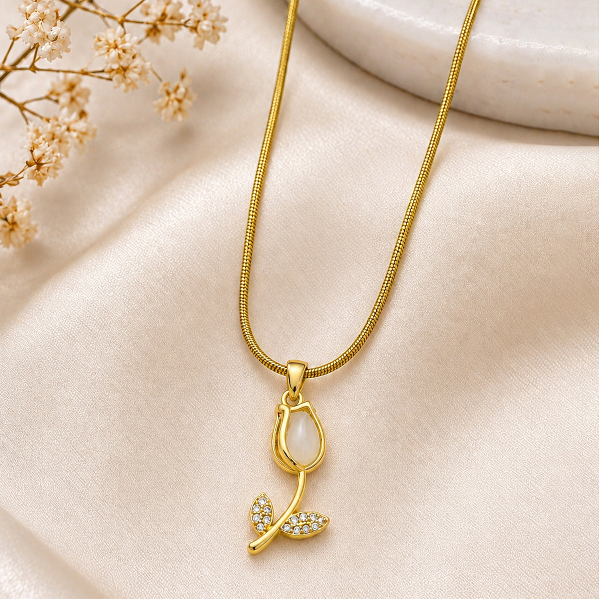 Artklim Elegant Teardrop Floral Crystal Cut Anti-Tarnish Pendant Necklace