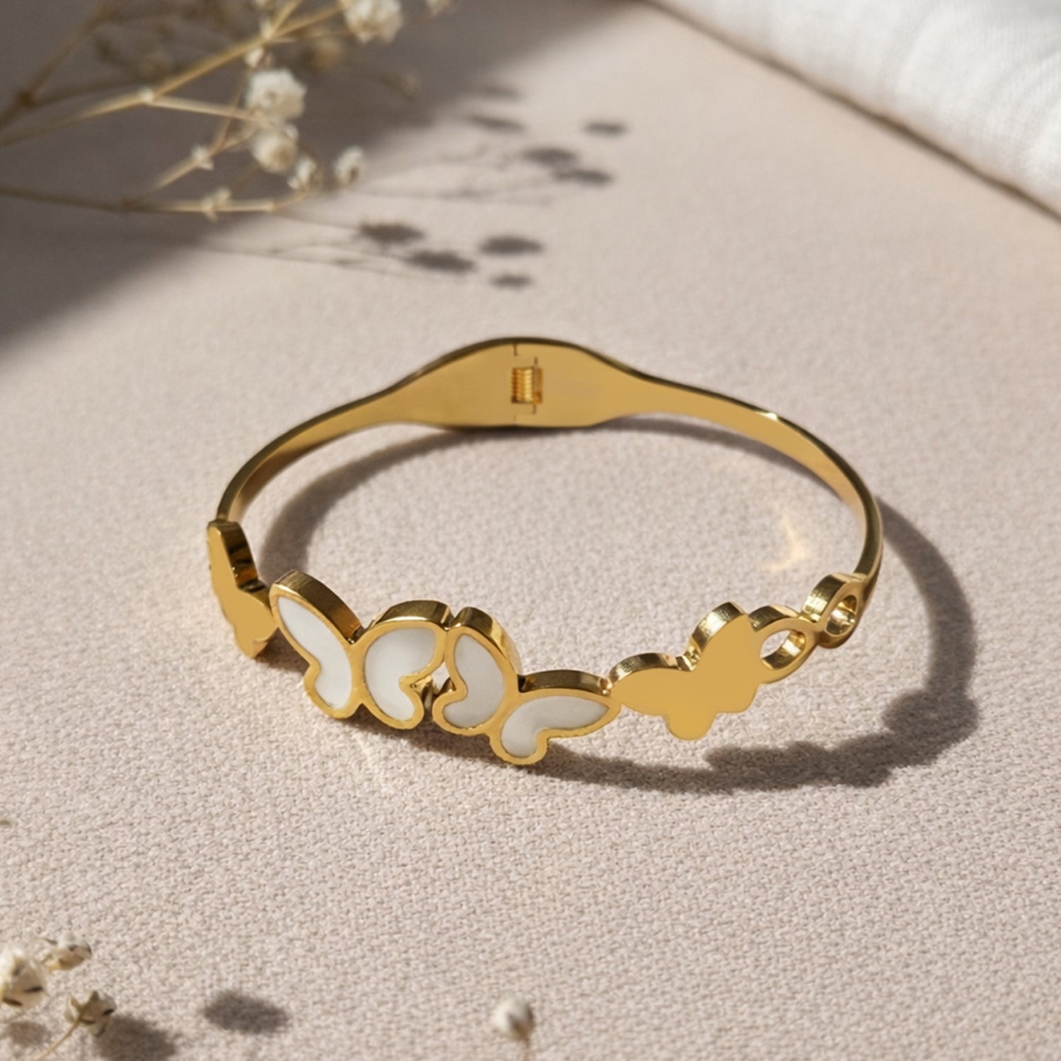 Artklim Butterfly Dreams Set: Butterfly Art Clutch & Butterfly Charm Bracelet