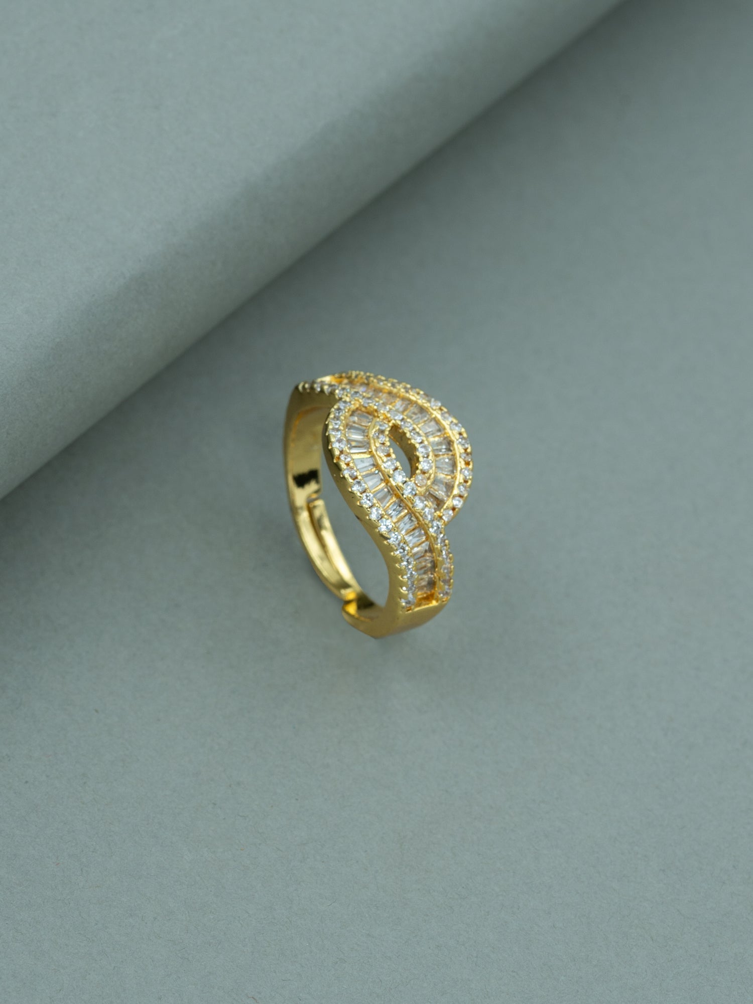 Artklim Gold-Plated Weave Sparkle Anti-Tarnish Ring