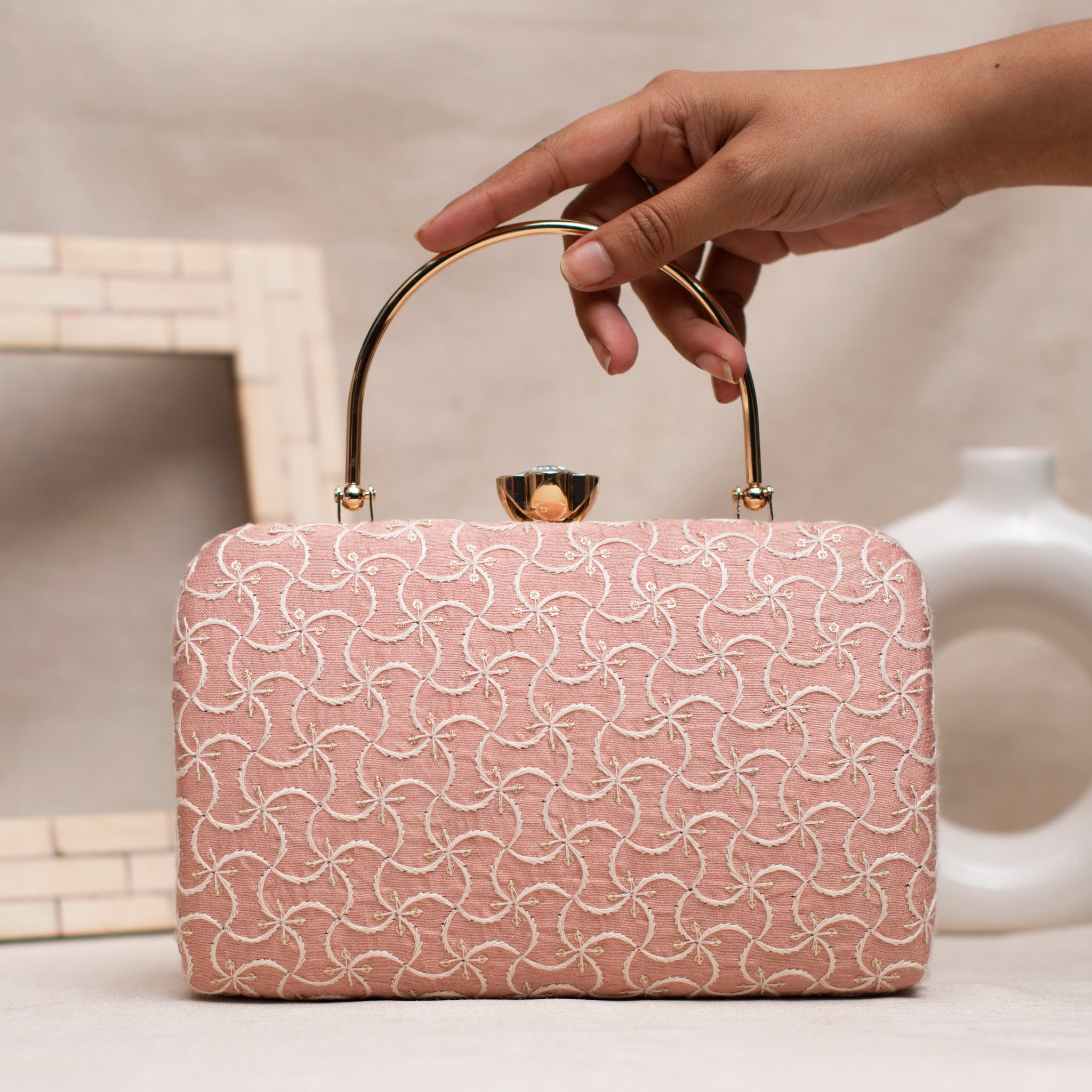 Pink Wavy Lines Pattern Embroidery Clutch