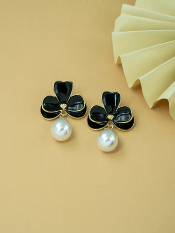 Artklim Black Clover Pearl Drop Anti Tarnish Earrings