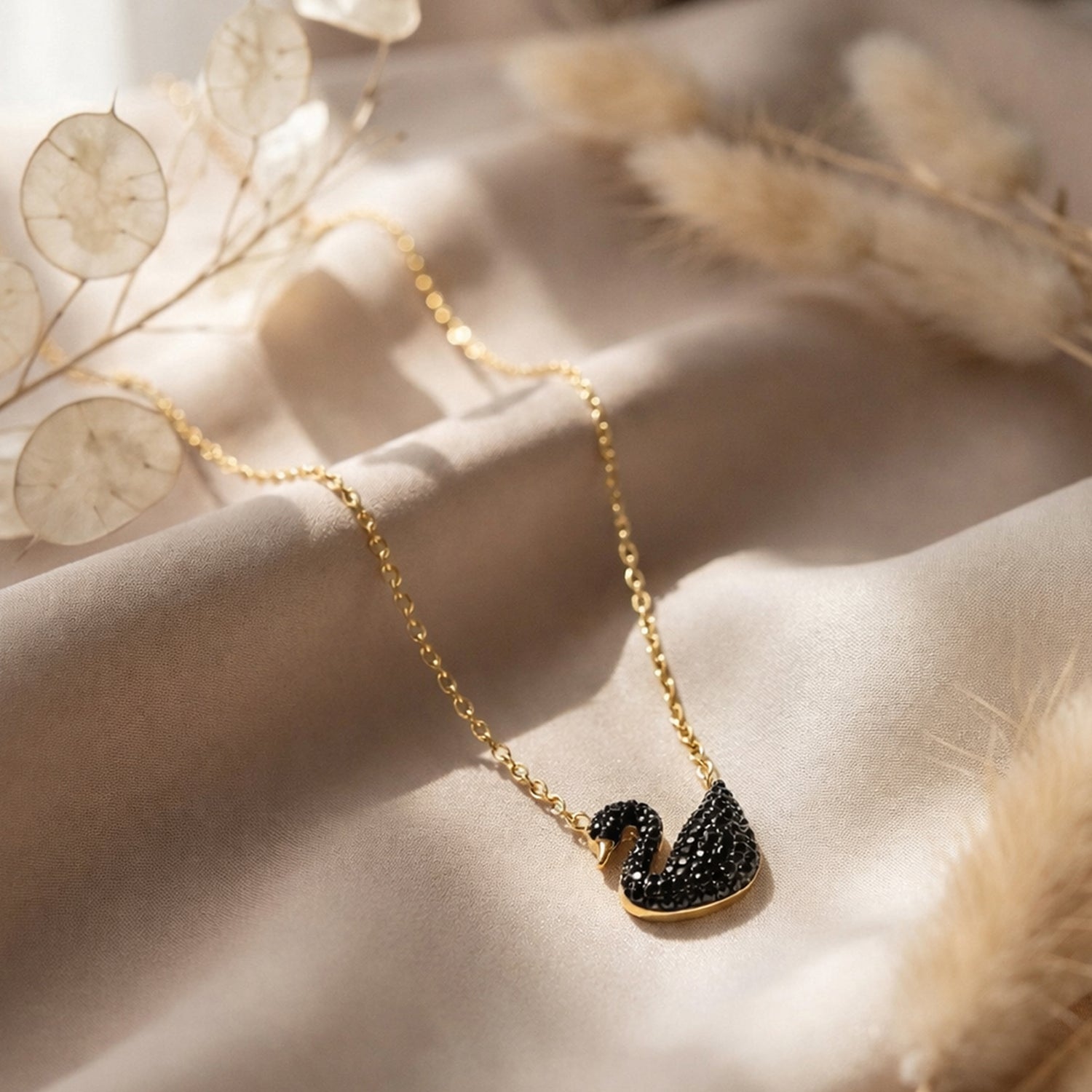 Artklim Gold-Plated Elegant Black Swan Charm Anti-Tarnish Pendant Necklace
