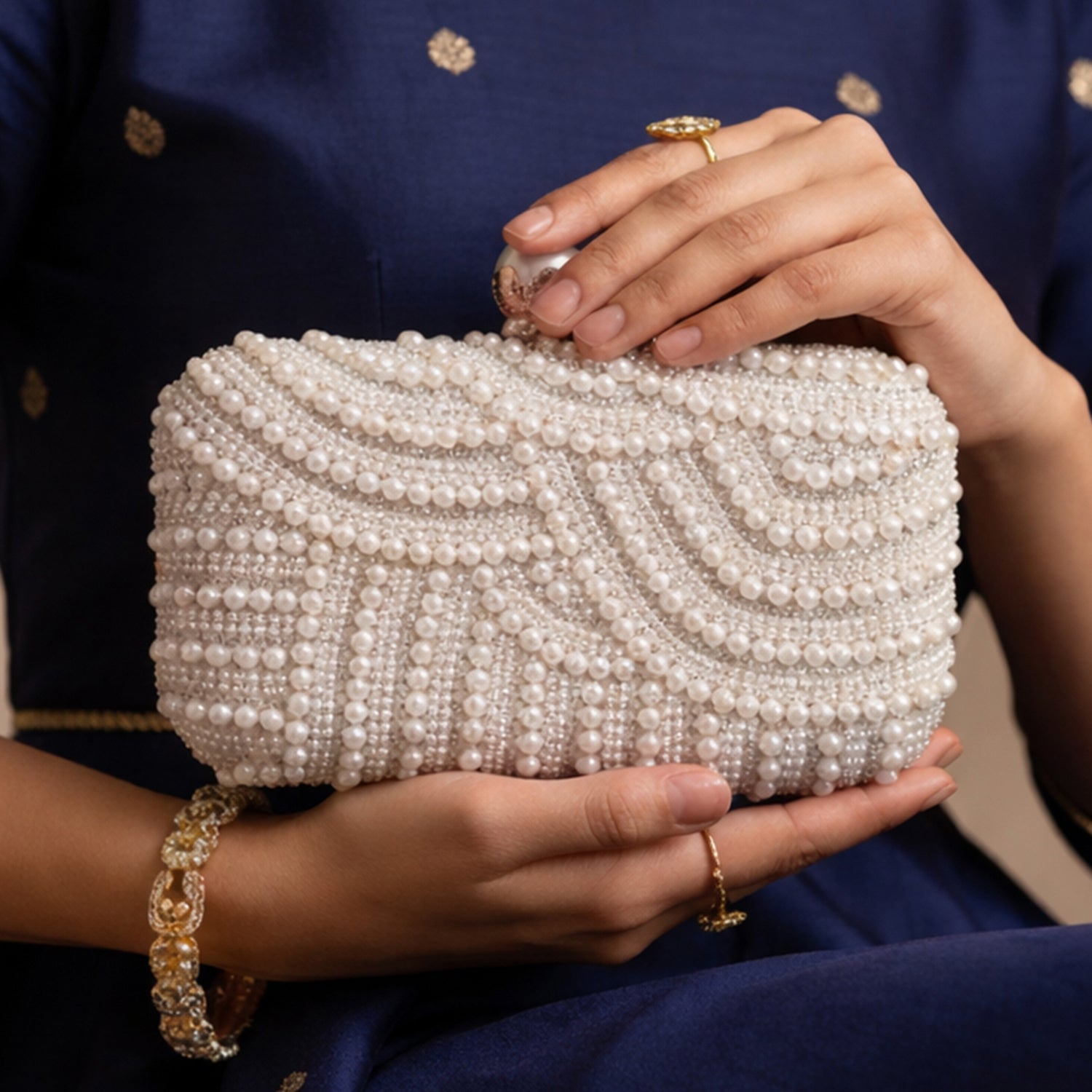 White Pearl Beaded Evening Clutch