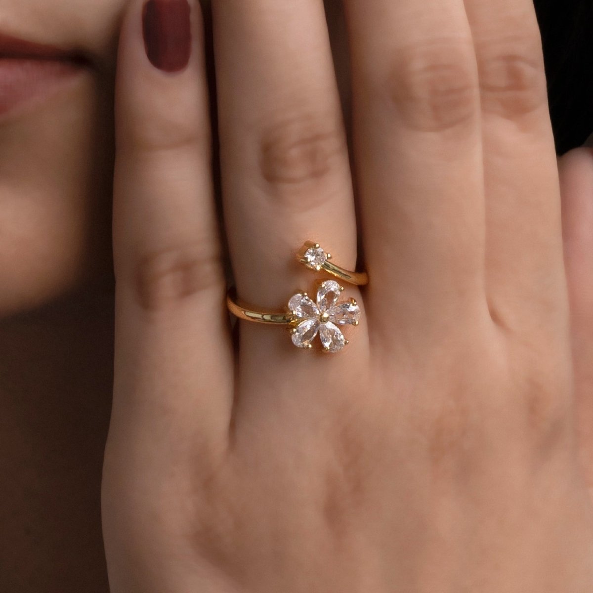Artklim Trendy Flower Drop Gold Plated Ring