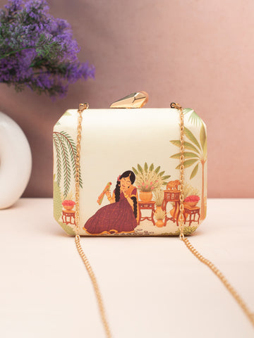 Vintage Courtyard Printed Clutch
