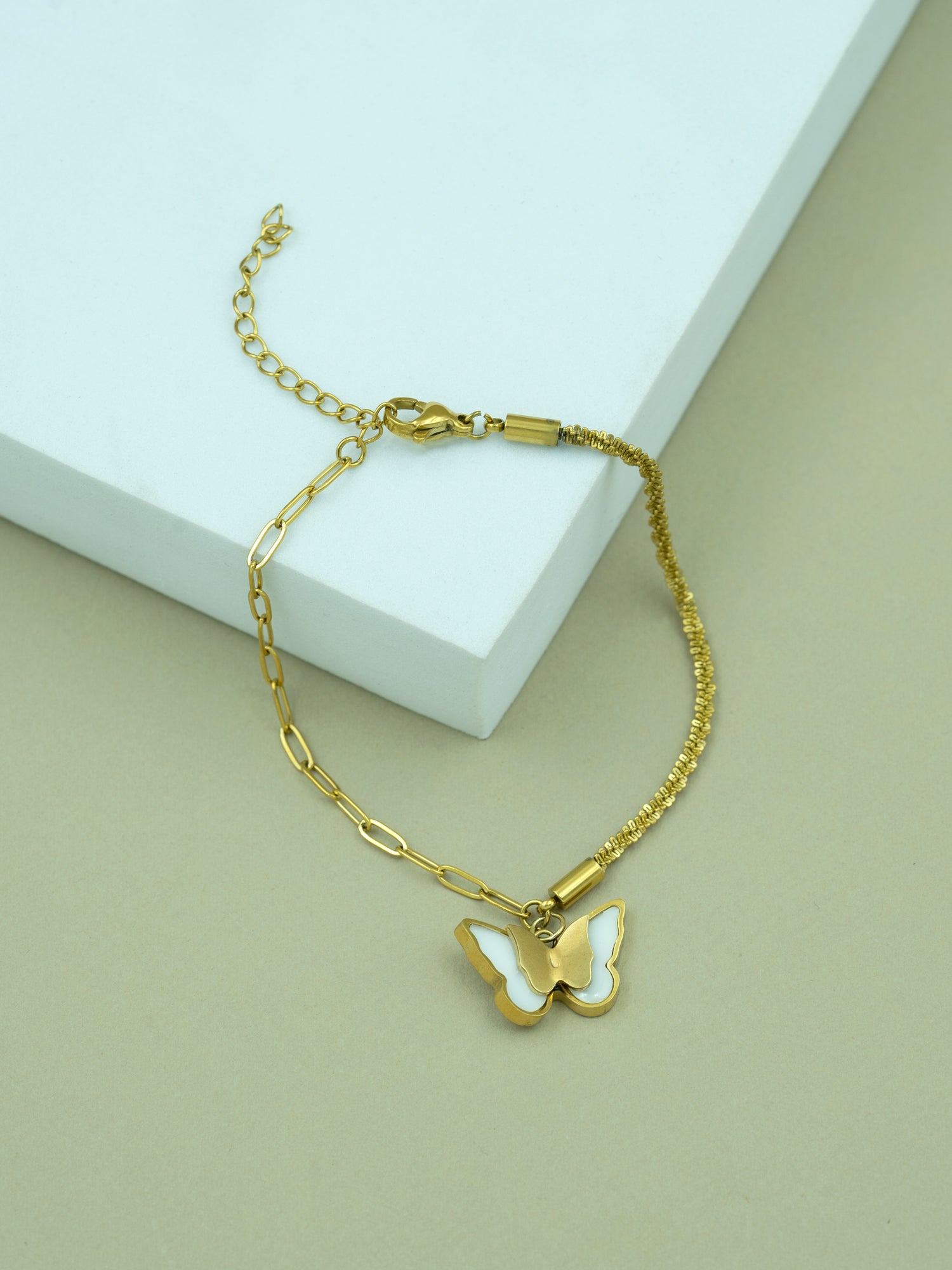 Artklim Golden Butterfly Bracelet
