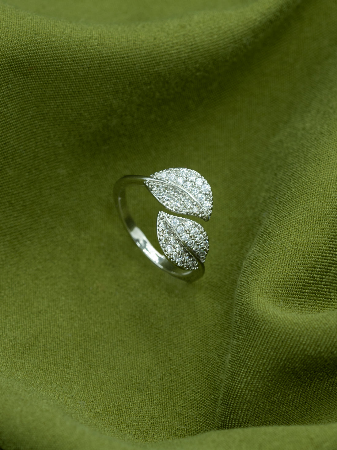 Artklim Sliver- Tone Twin Leaf Anti-Tarnish Ring