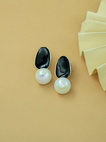 Artklim Black Pebble Pearl Drop Anti Tarnish Earrings