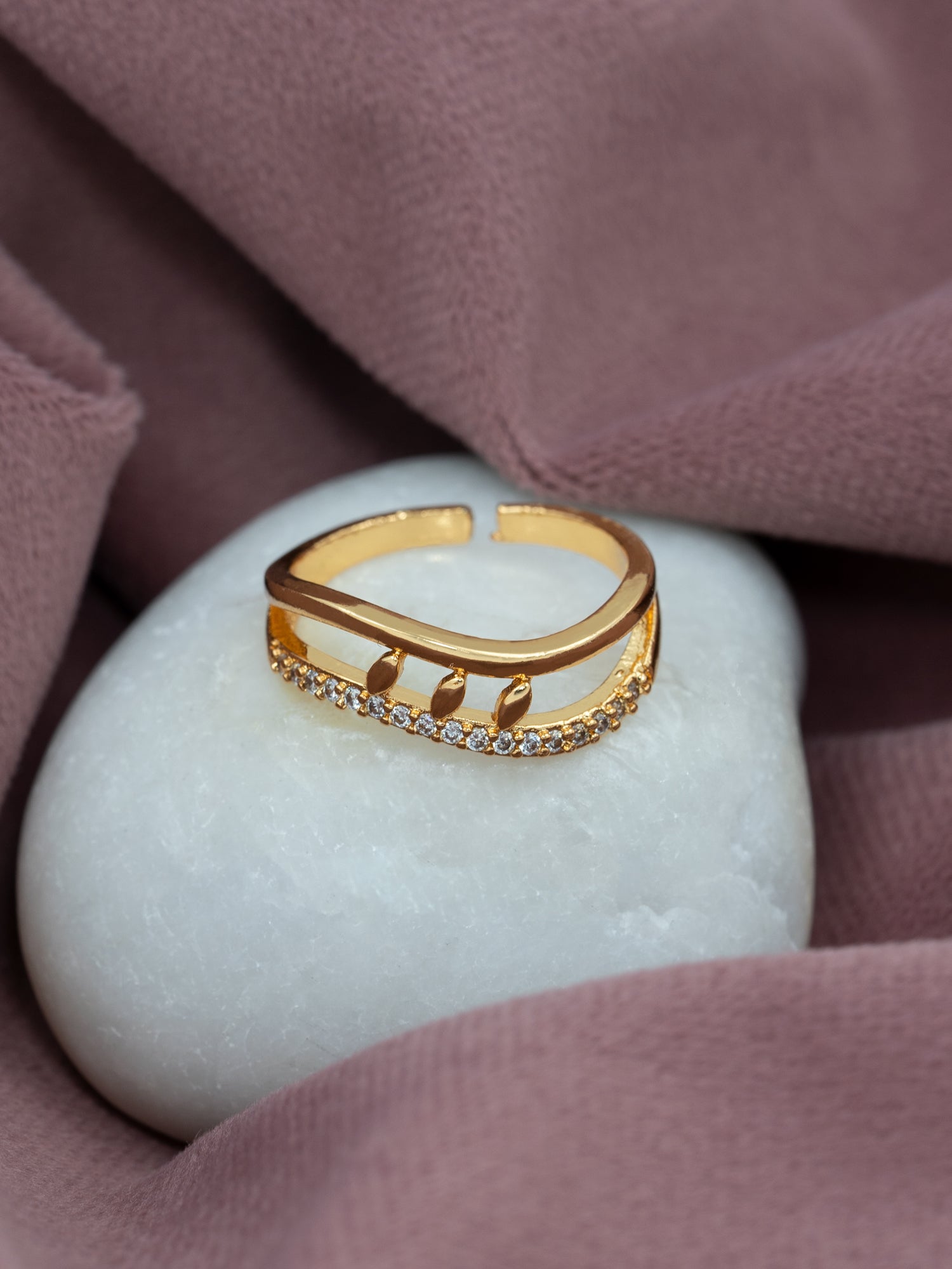 Artklim Gold-Plated Wave Elegance Anti-Tarnish Ring