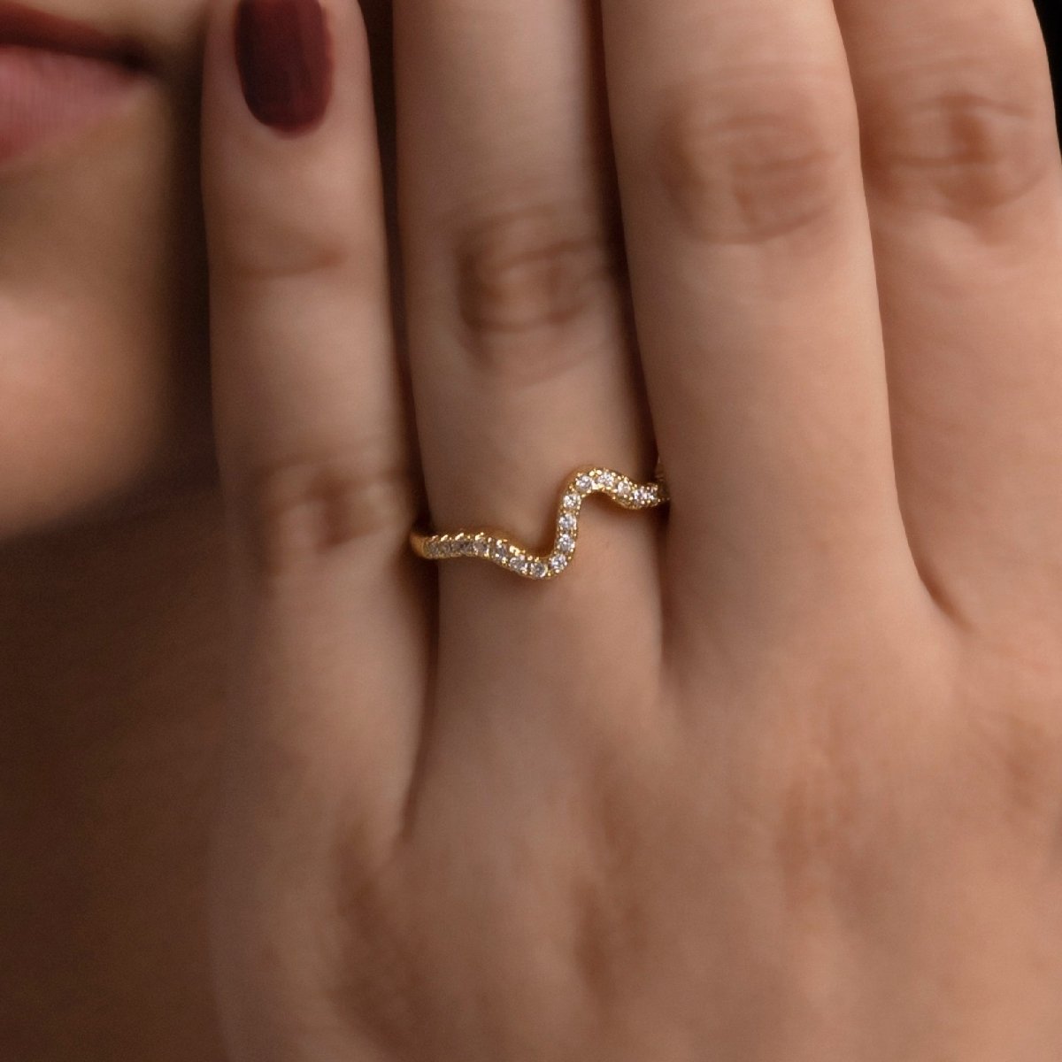 Artklim Gold Plated Wavy Adjustable Ring