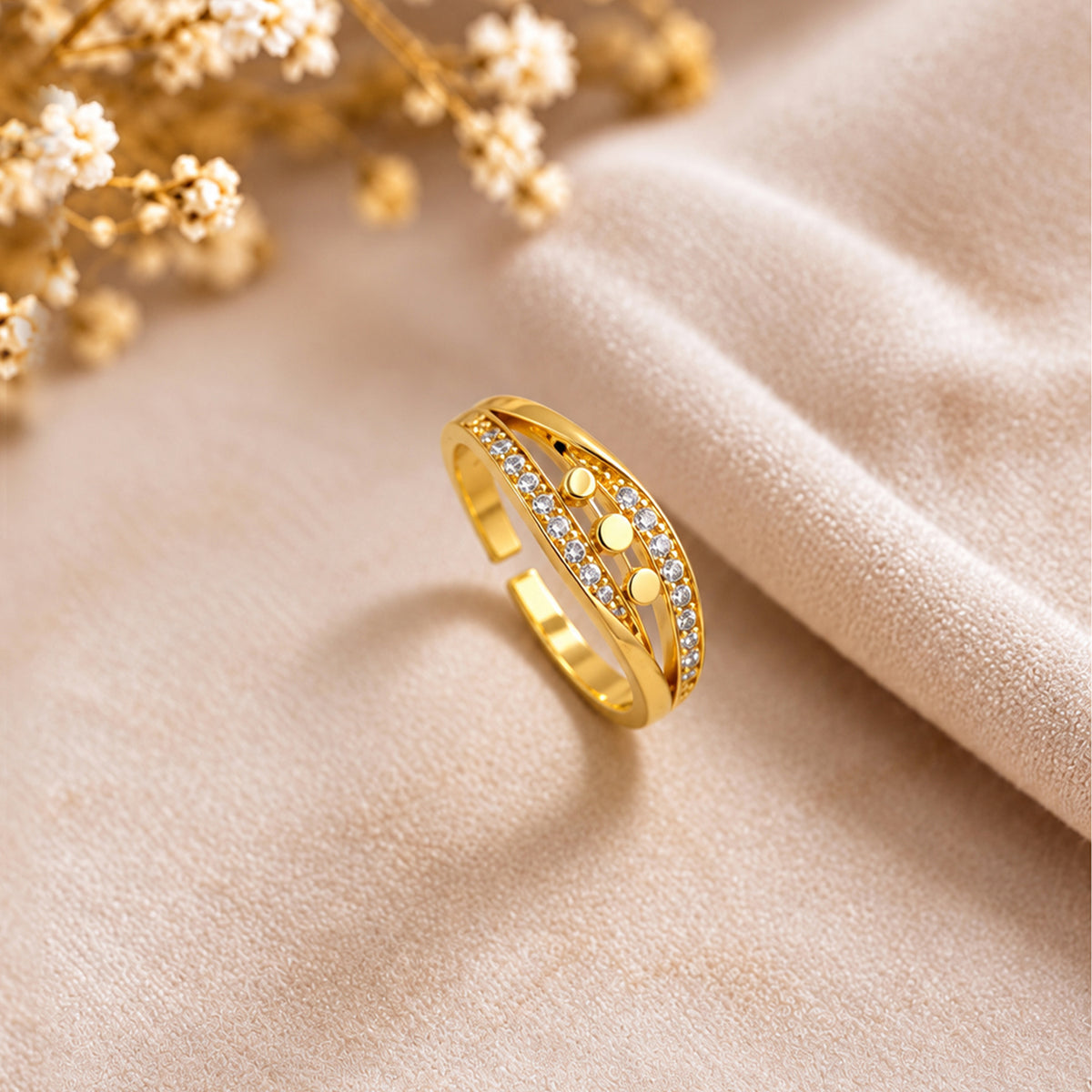 Artklim Modern Triple-Disc Crystal Gold-Tone Anti-Tarnish Ring
